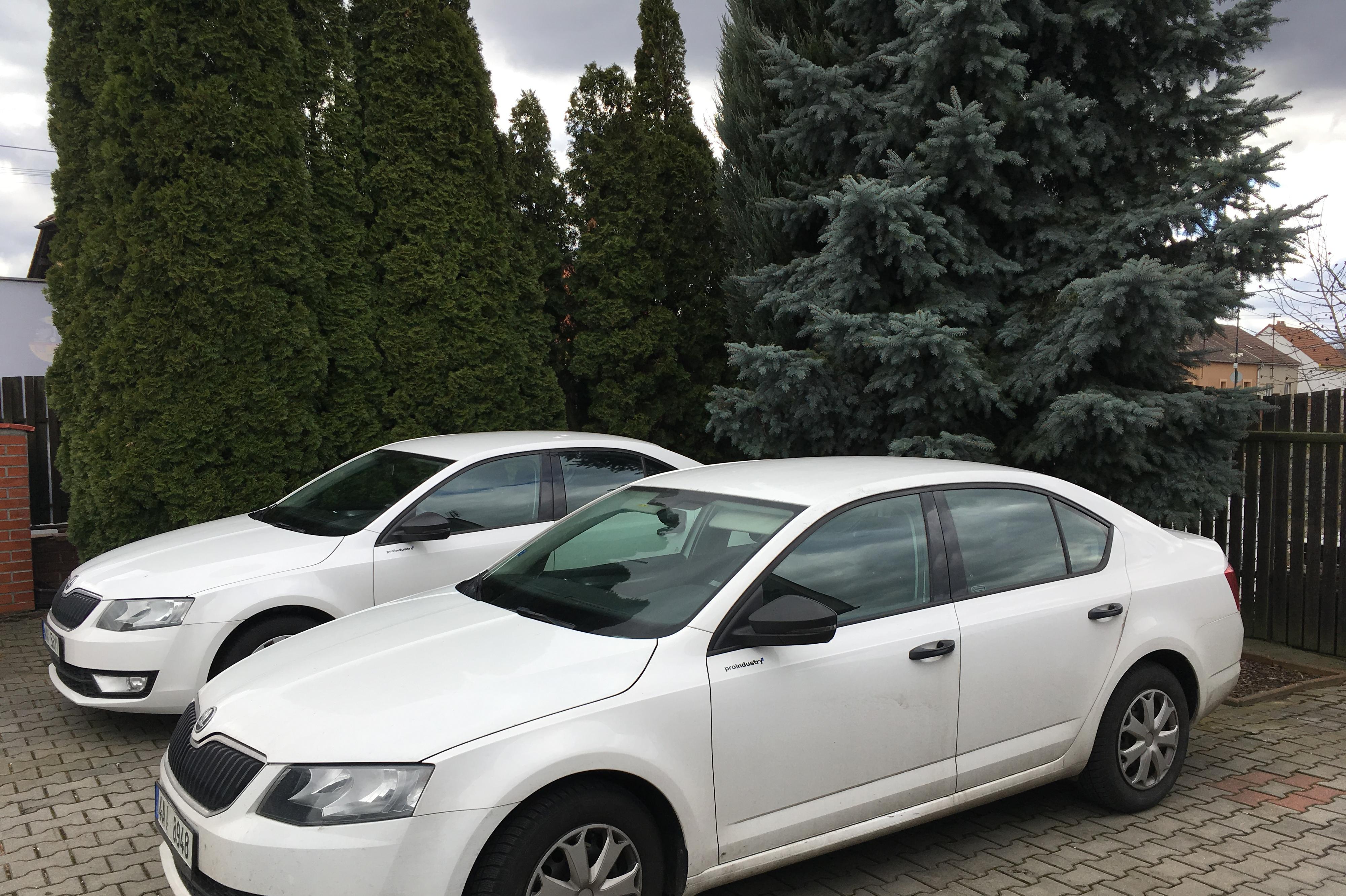 Autopůjčovna osobních vozidel