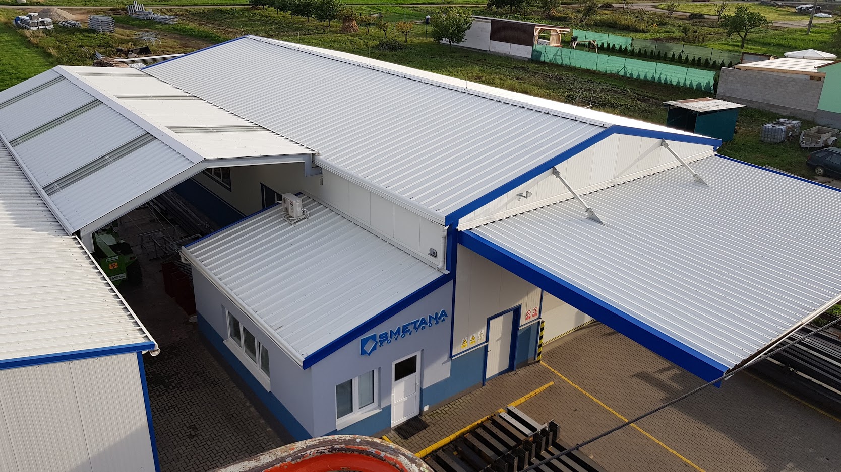 KovoSmetana - Montované haly na klíč foto 3
