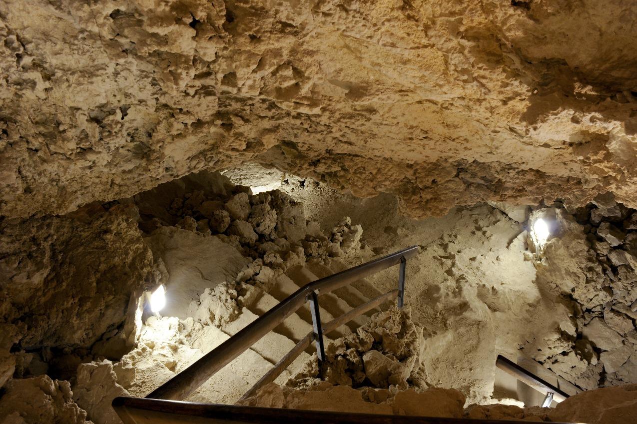 Jeskyně Na Turoldu foto 2