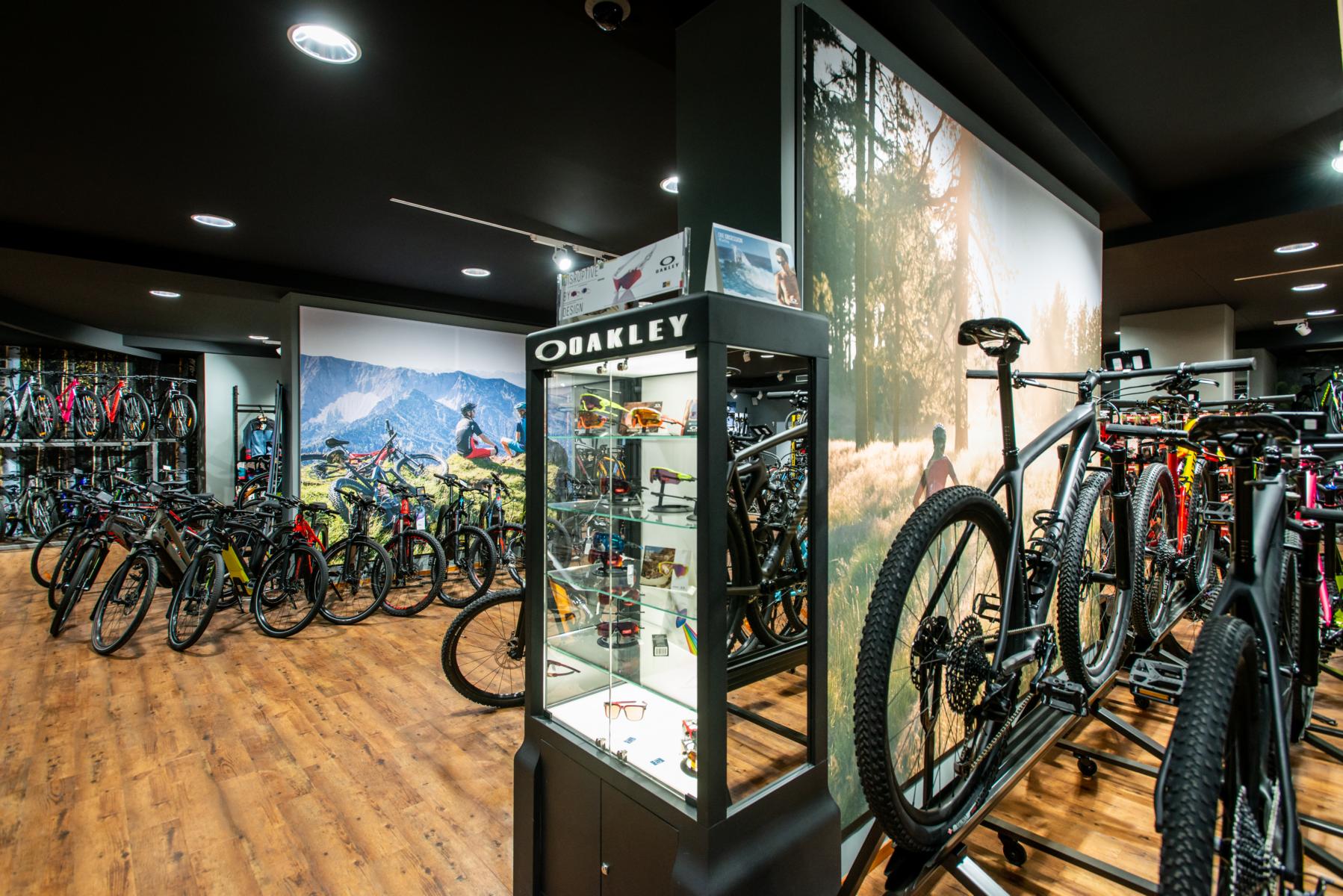 Specialized Concept Store - Velocentrum foto 6