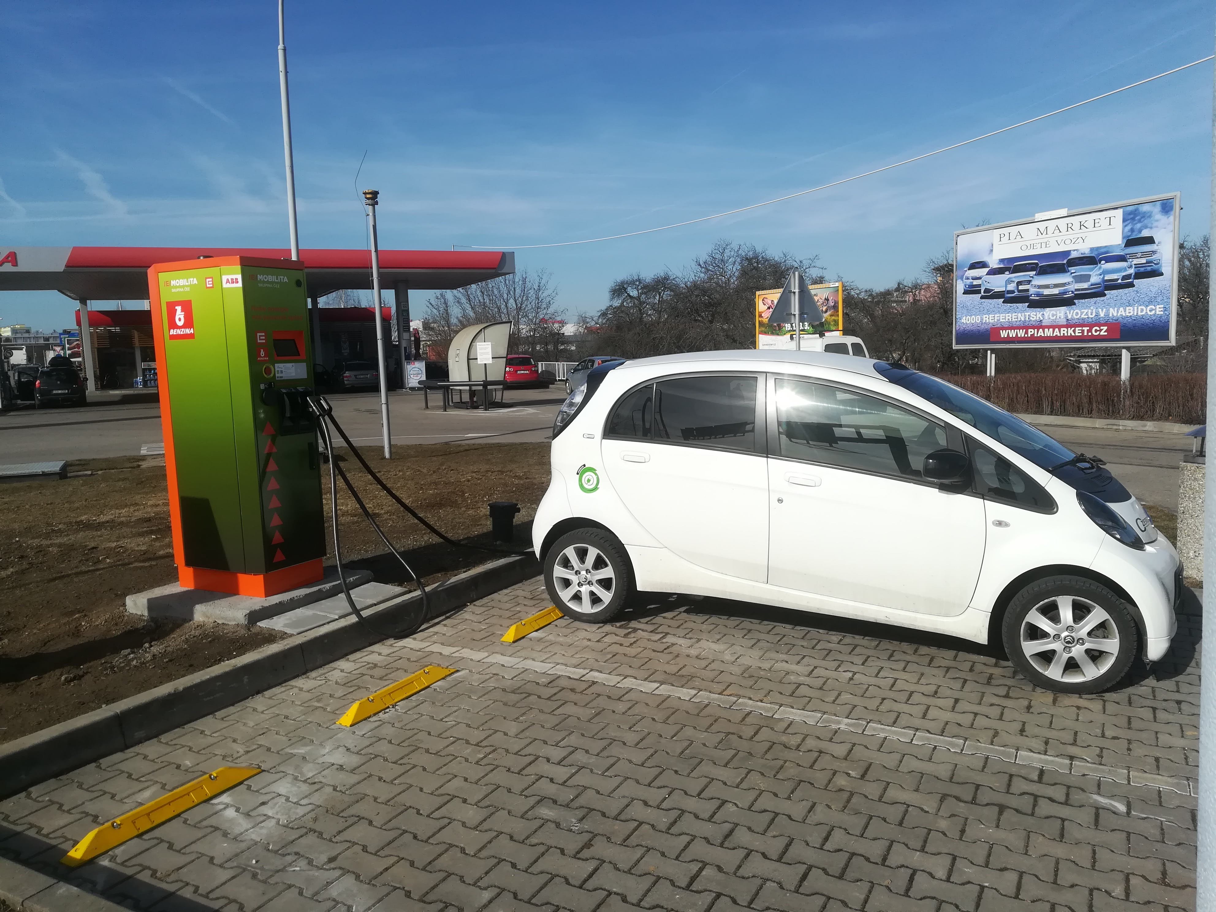 Nabíjecí stanice ČEZ