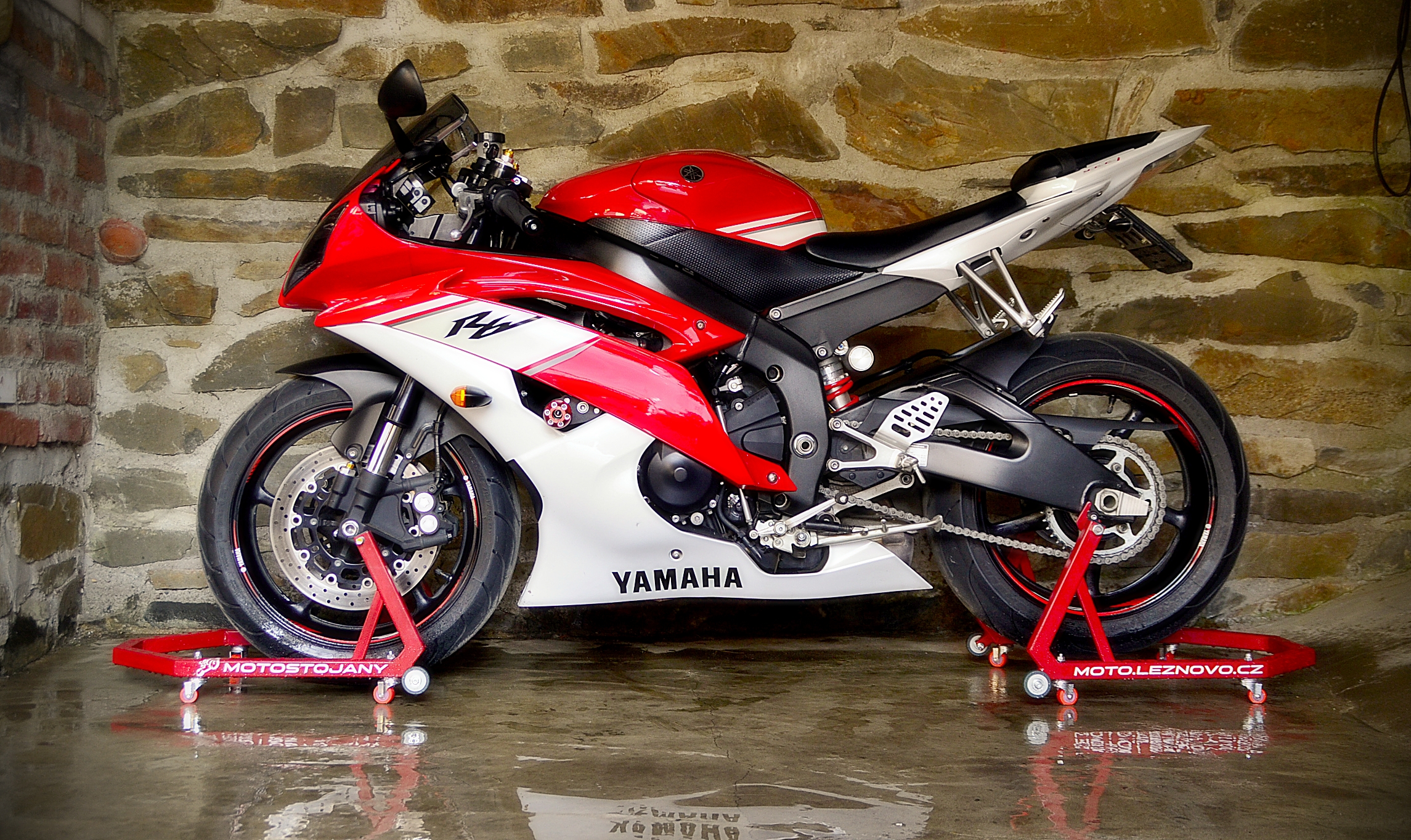 Motostojany foto 5