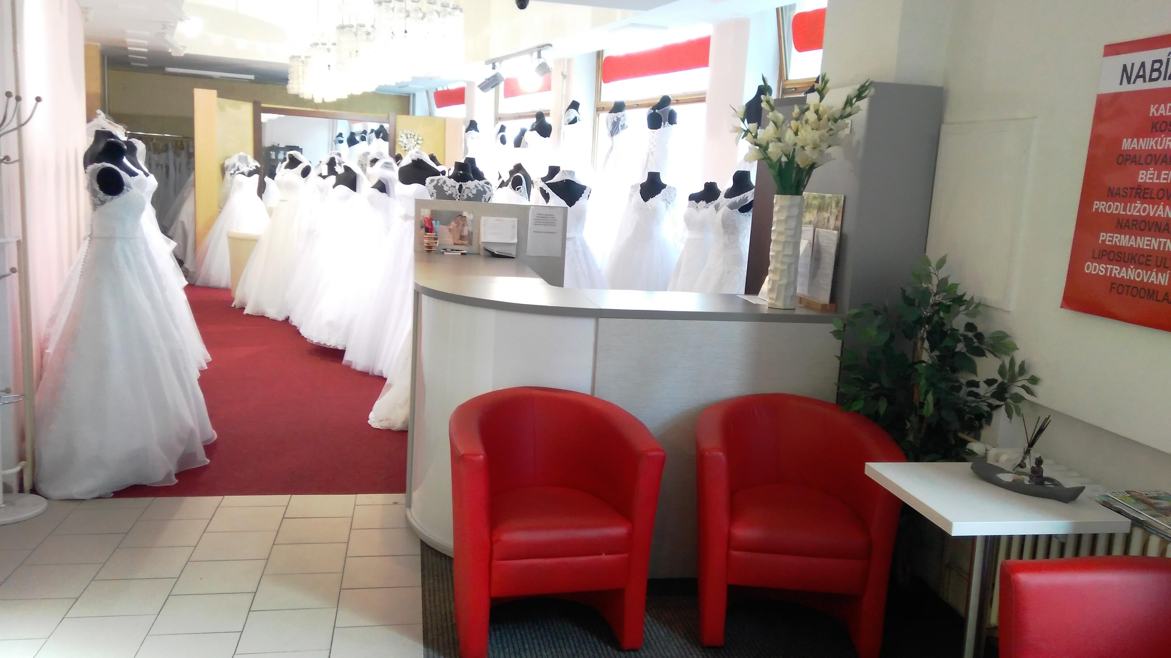 Top nevěsta SVATEBNÍ SALÓN foto 2