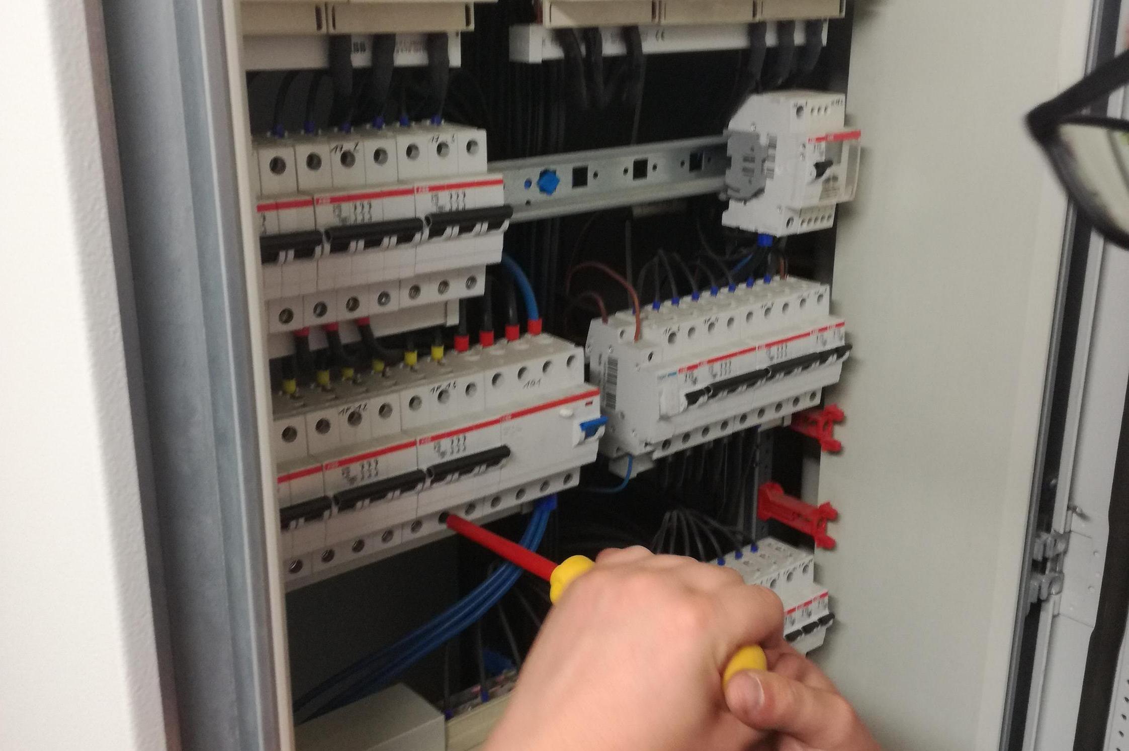 Pavel Čáda, ČT- Elektromontáže