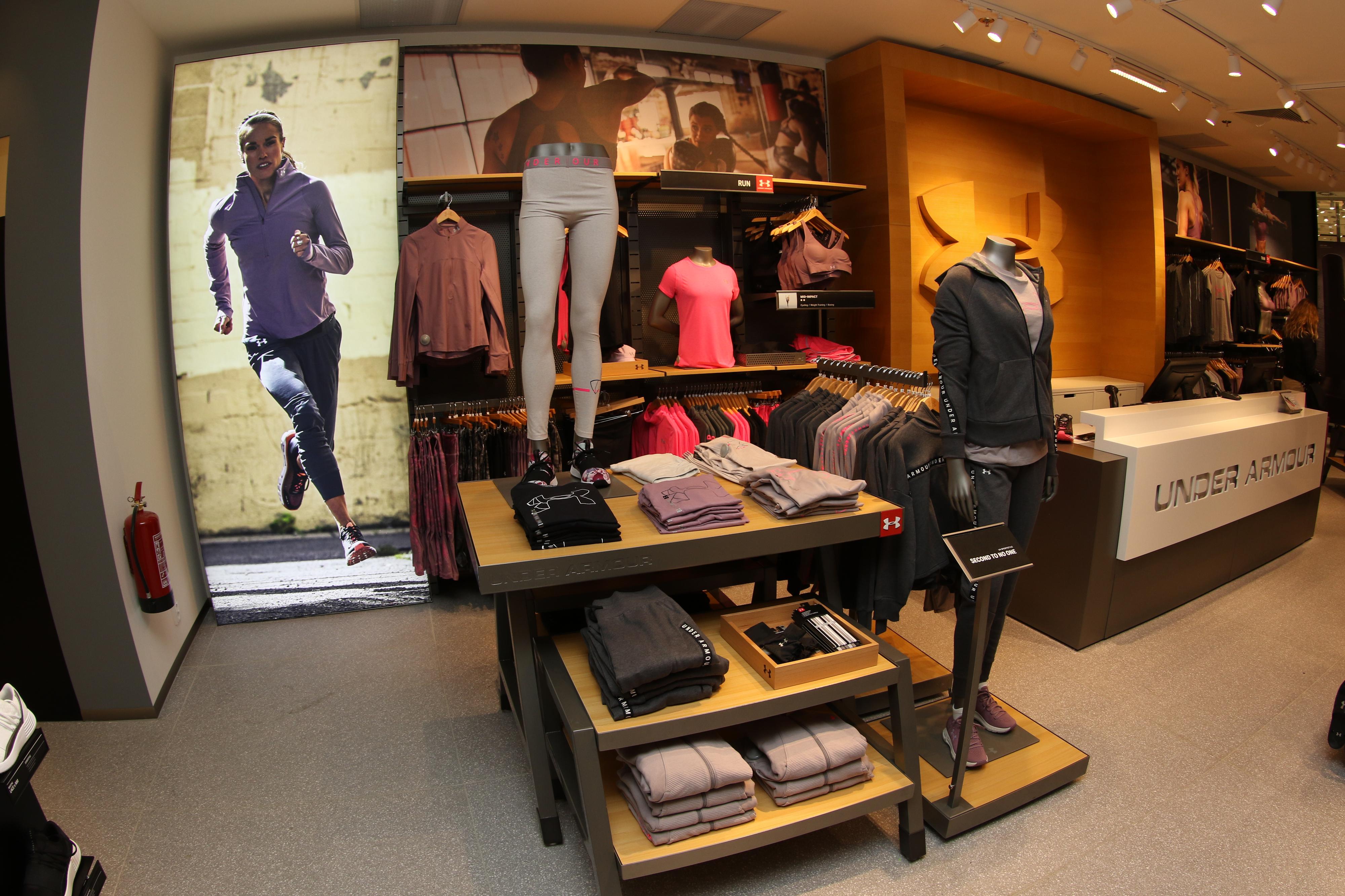 Under Armour Brand House foto 3
