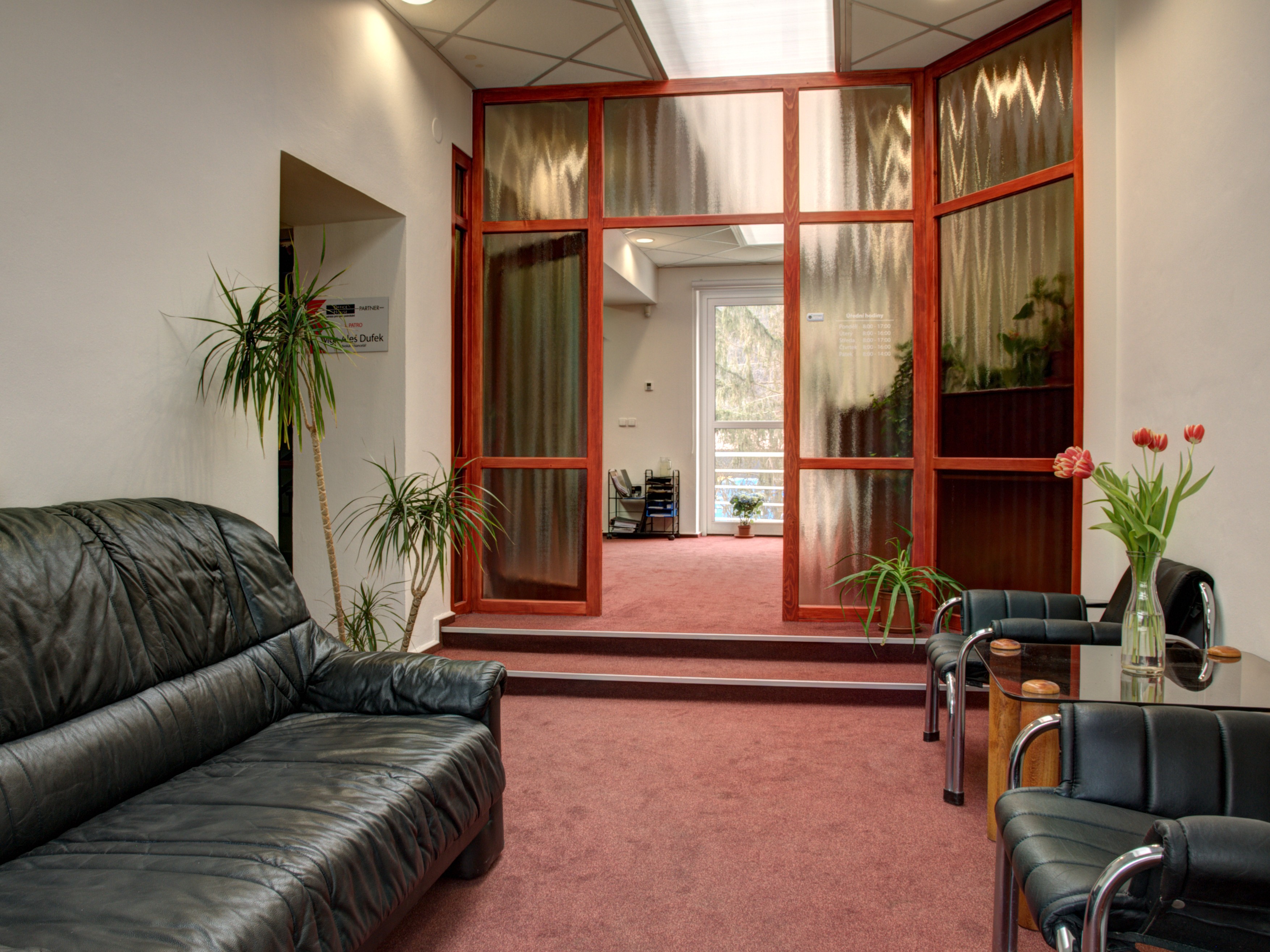 OFFICE HOUSE PARTNER foto 2