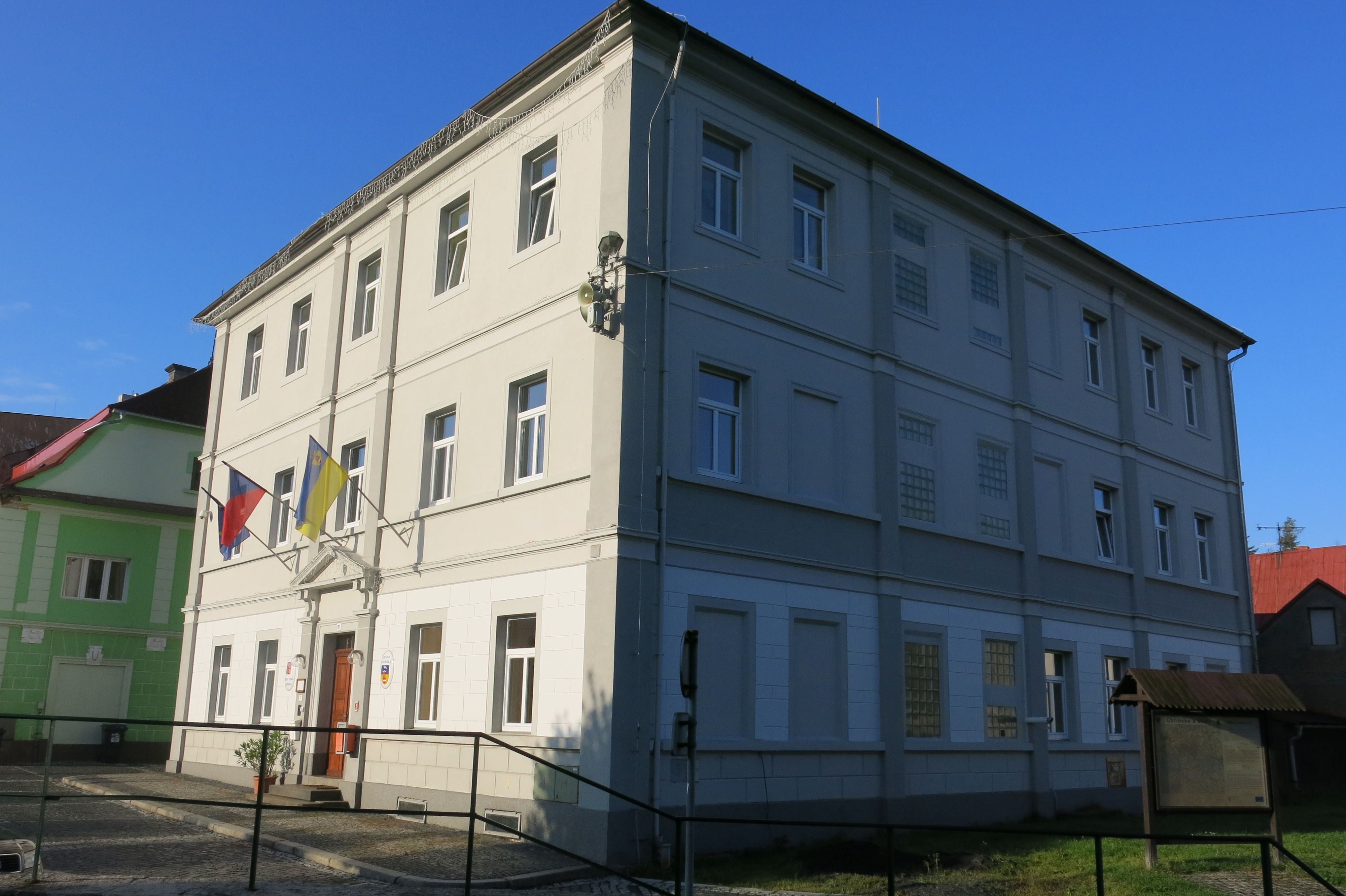 Chřibská - městský úřad foto 2