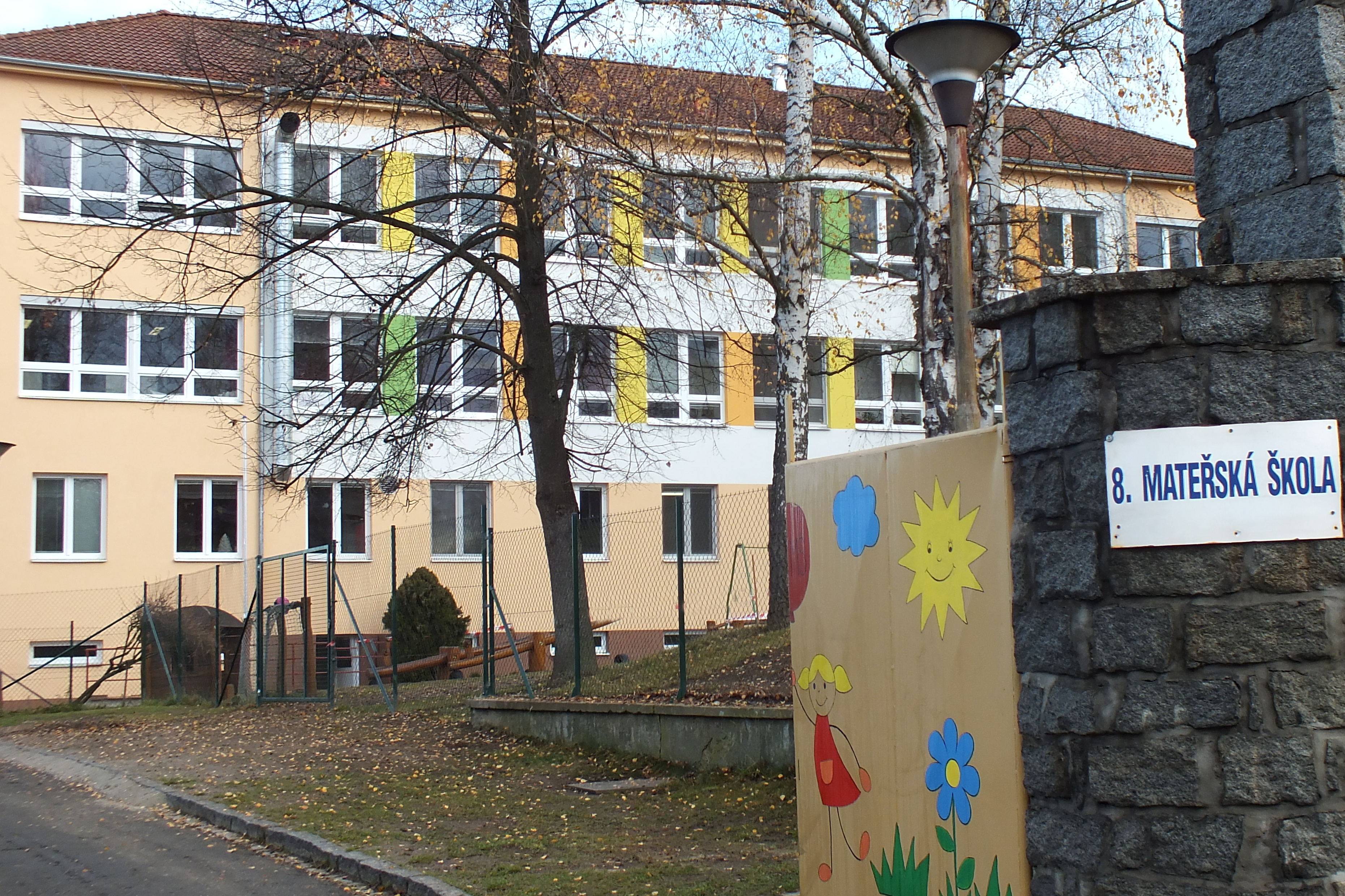 ZŠ Jana Husa a MŠ Písek, Zeyerova