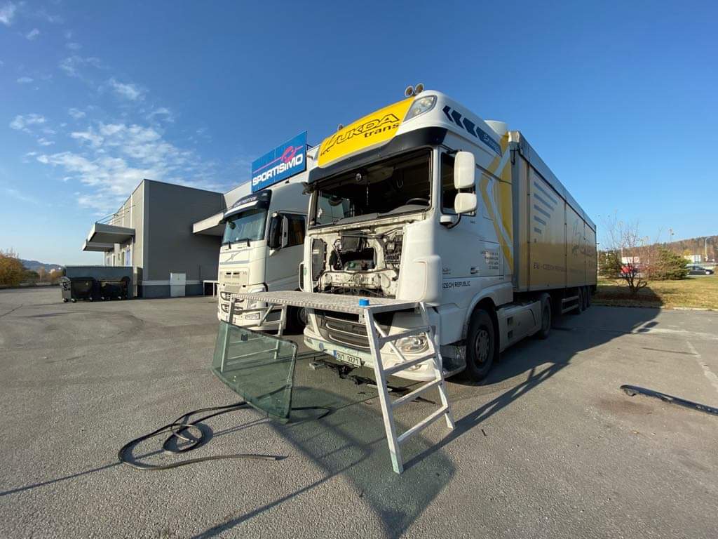 Autosklo HS Expert s.r.o. foto 2