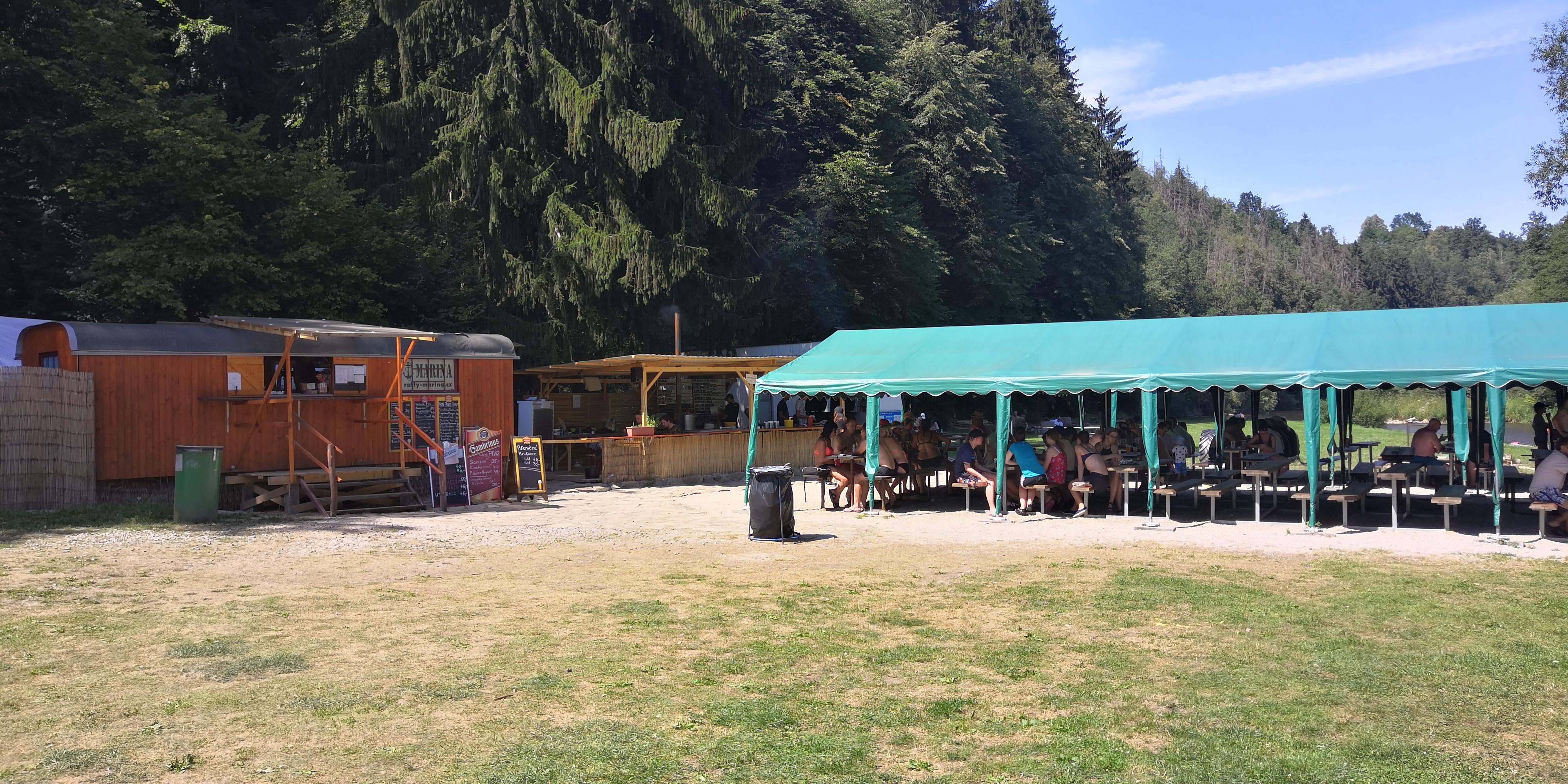 Tábořiště a občerstvení Marina
