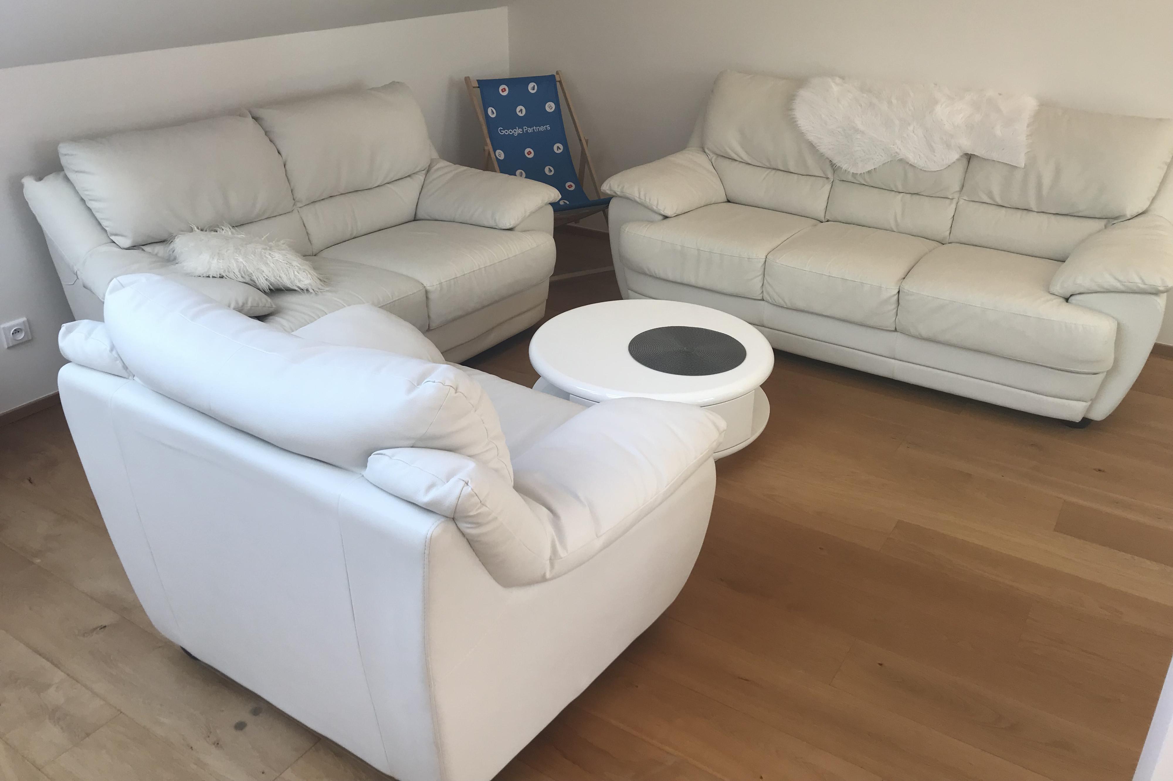 Effective online s.r.o.