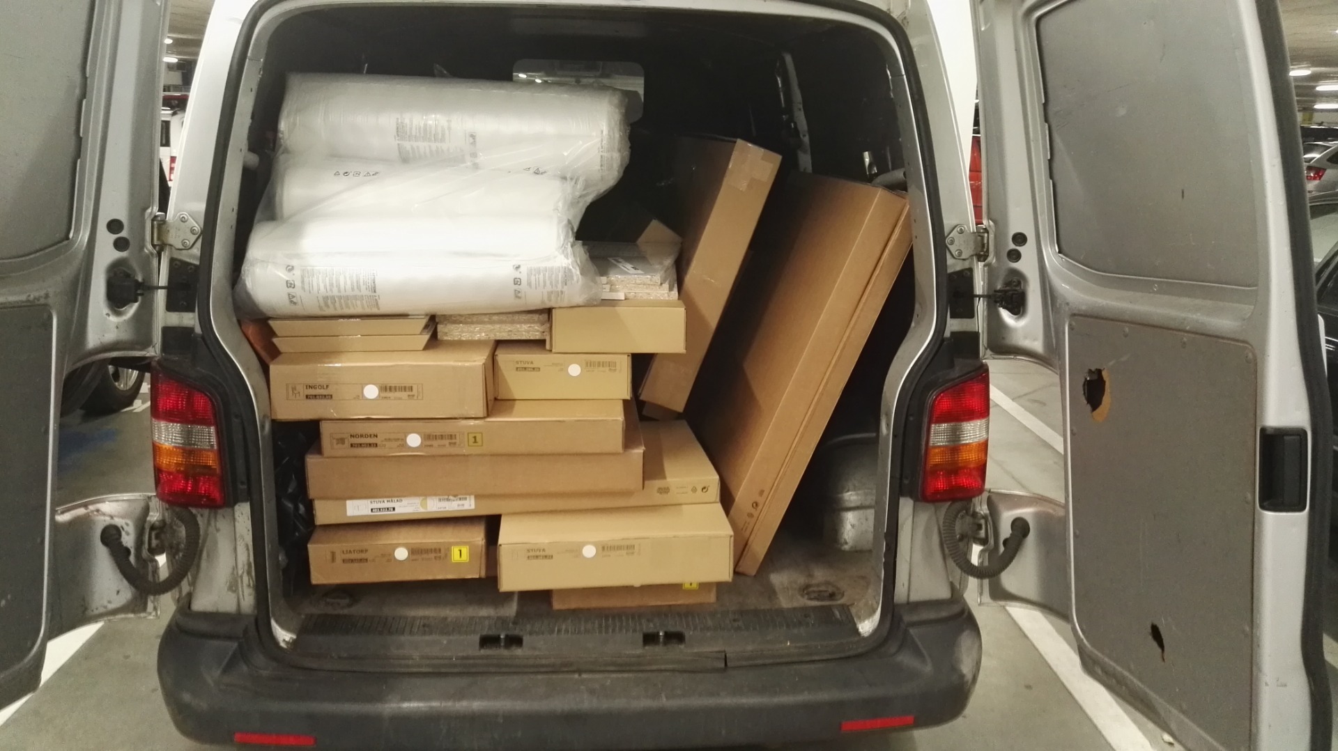 Nákladní taxi Praha - Vedakol Group s.r.o. foto 5