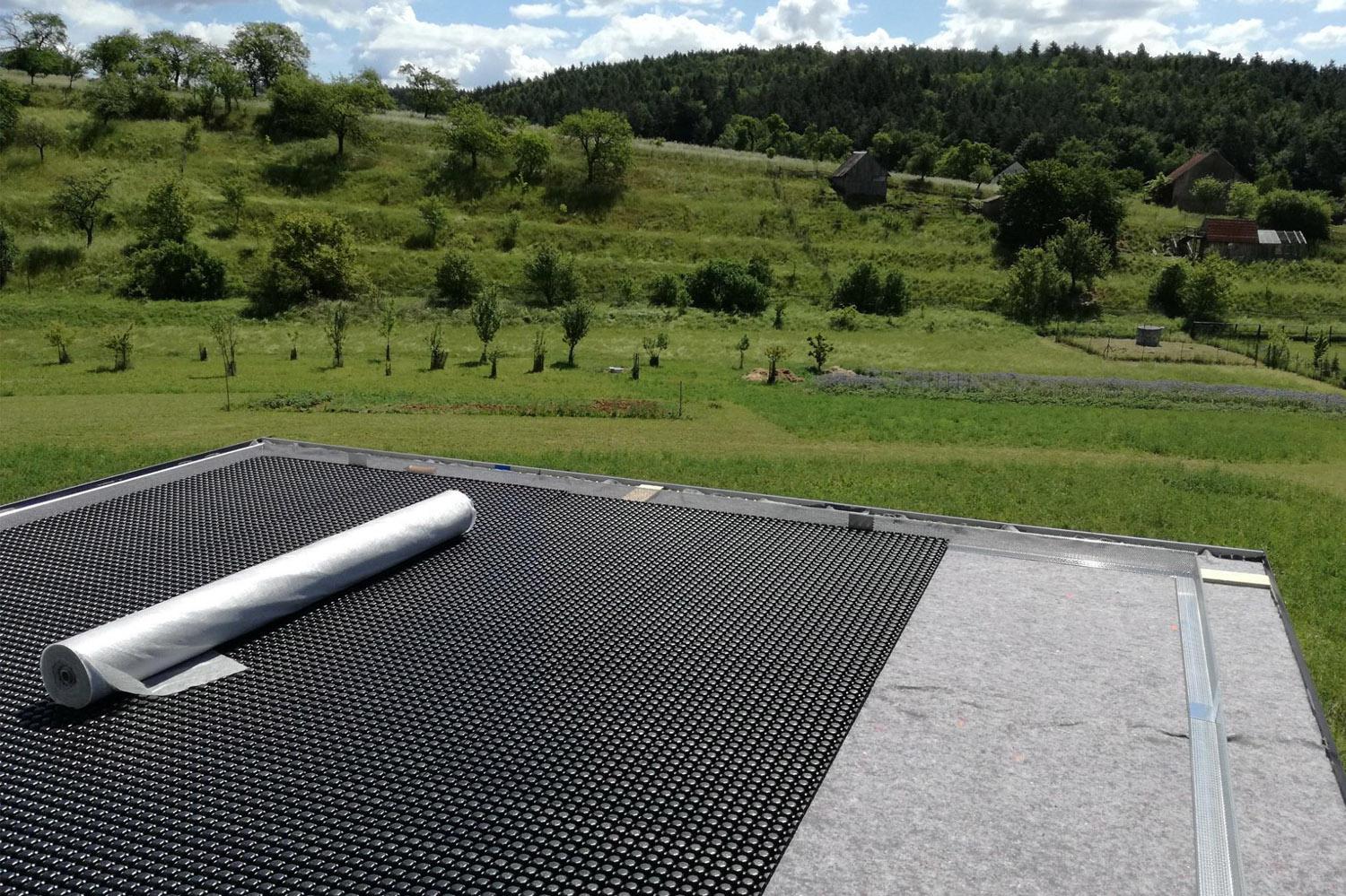 EKROST - zelené střechy