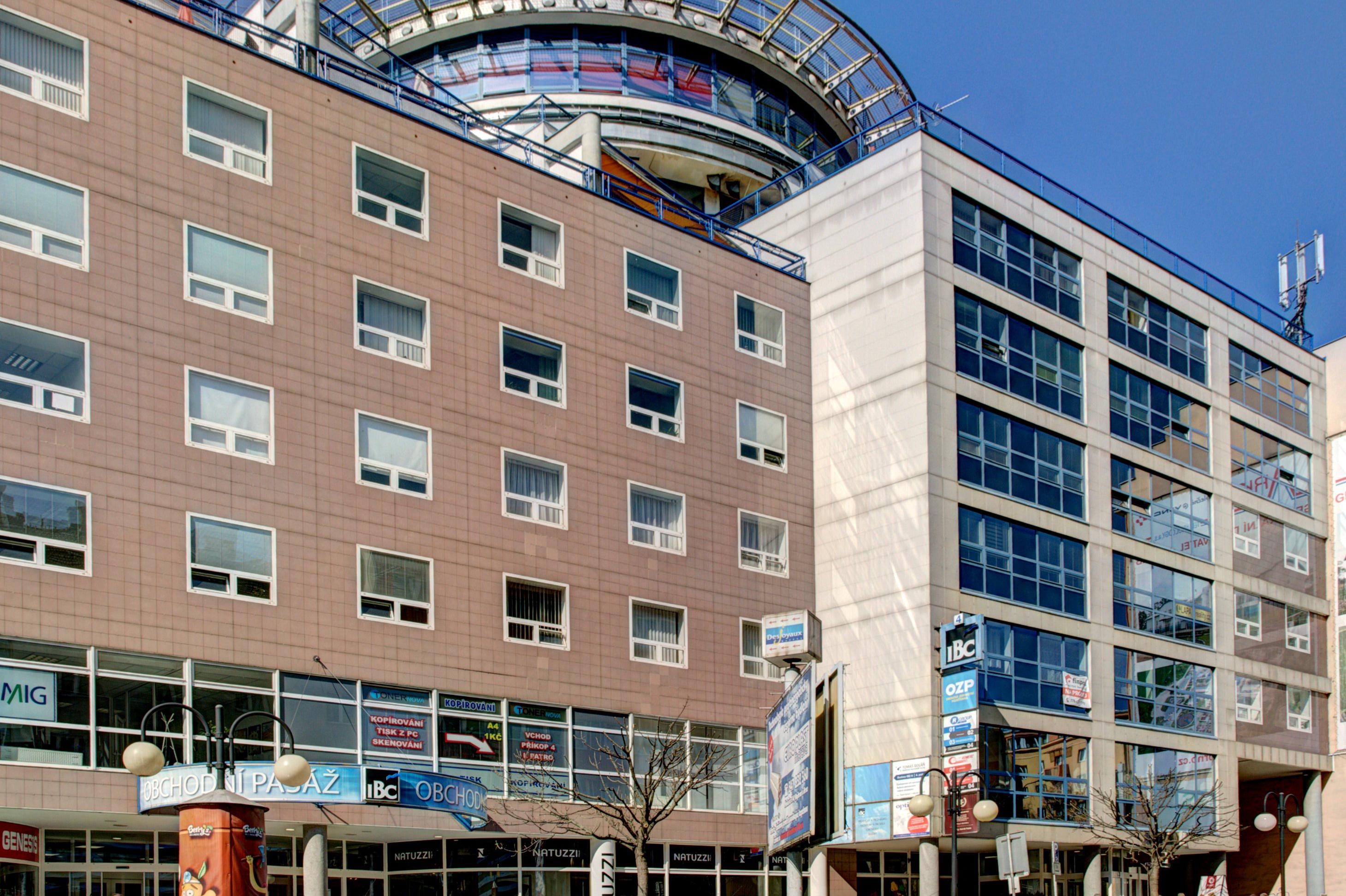 OFFICE HOUSE PARTNER