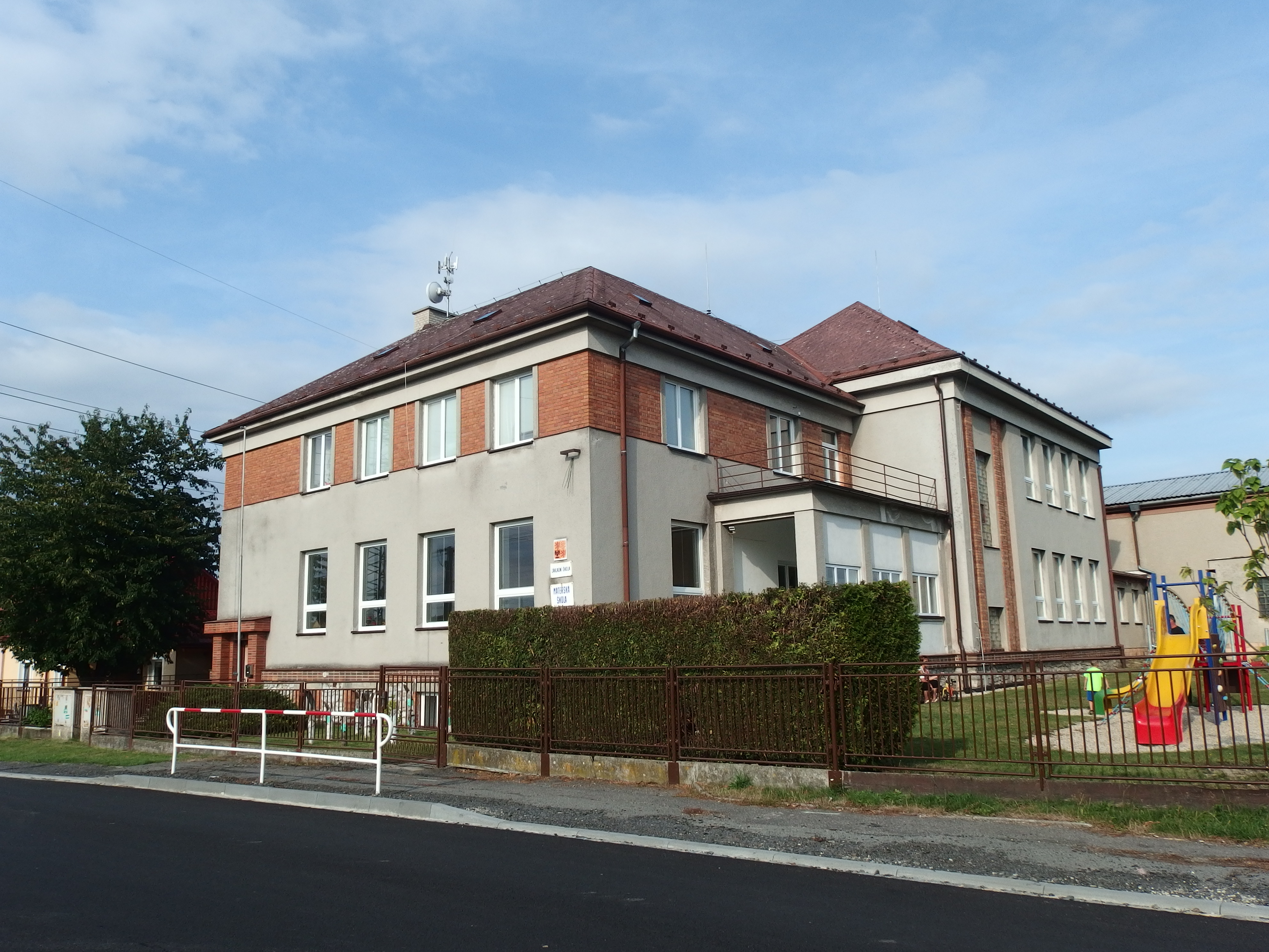 ZŠ a MŠ Jestřebí