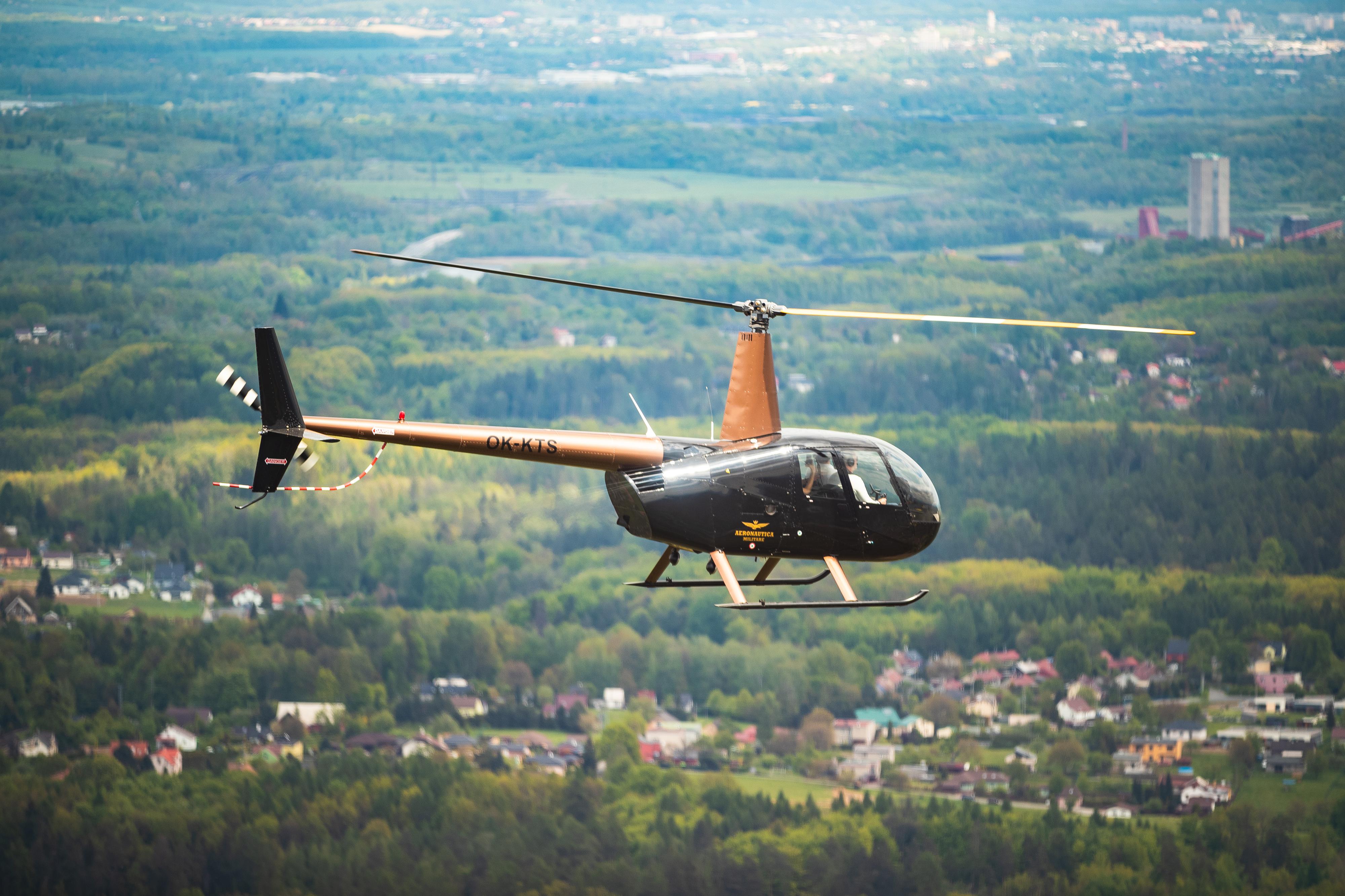 TAXI VRTULNÍKEM foto 2