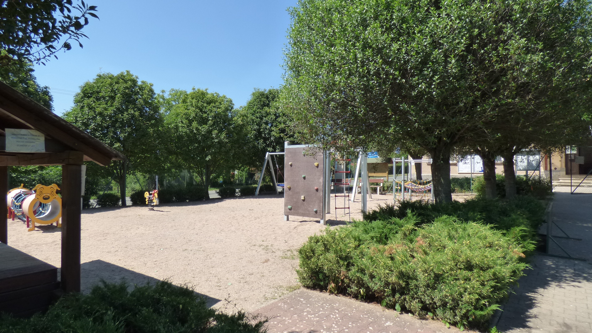 Hřibojedy - obecní úřad foto 2