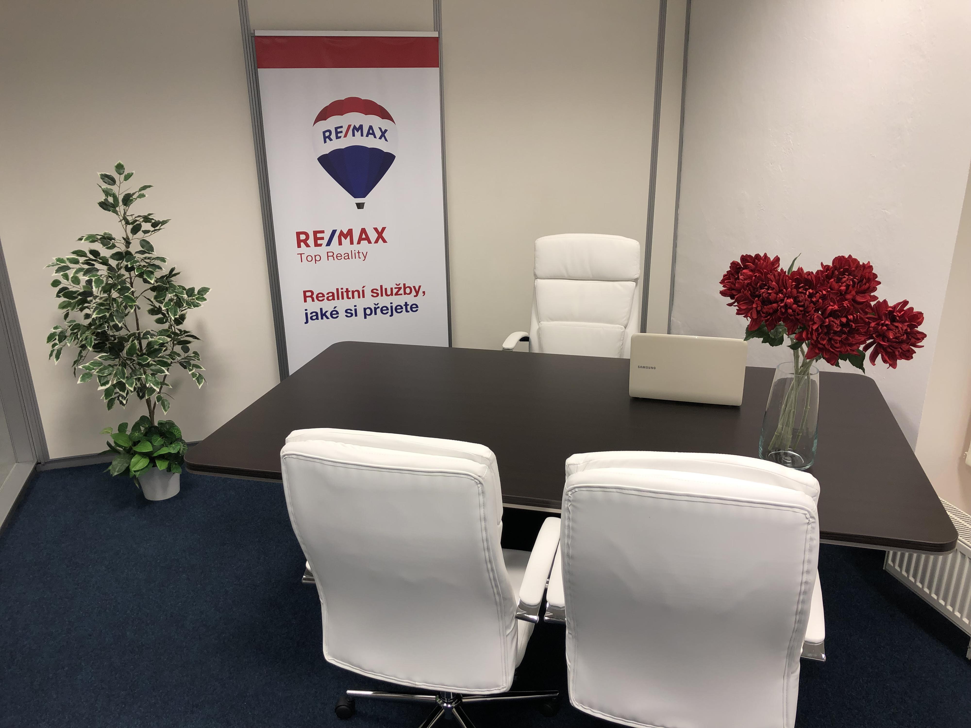 RE/MAX Top Reality foto 4