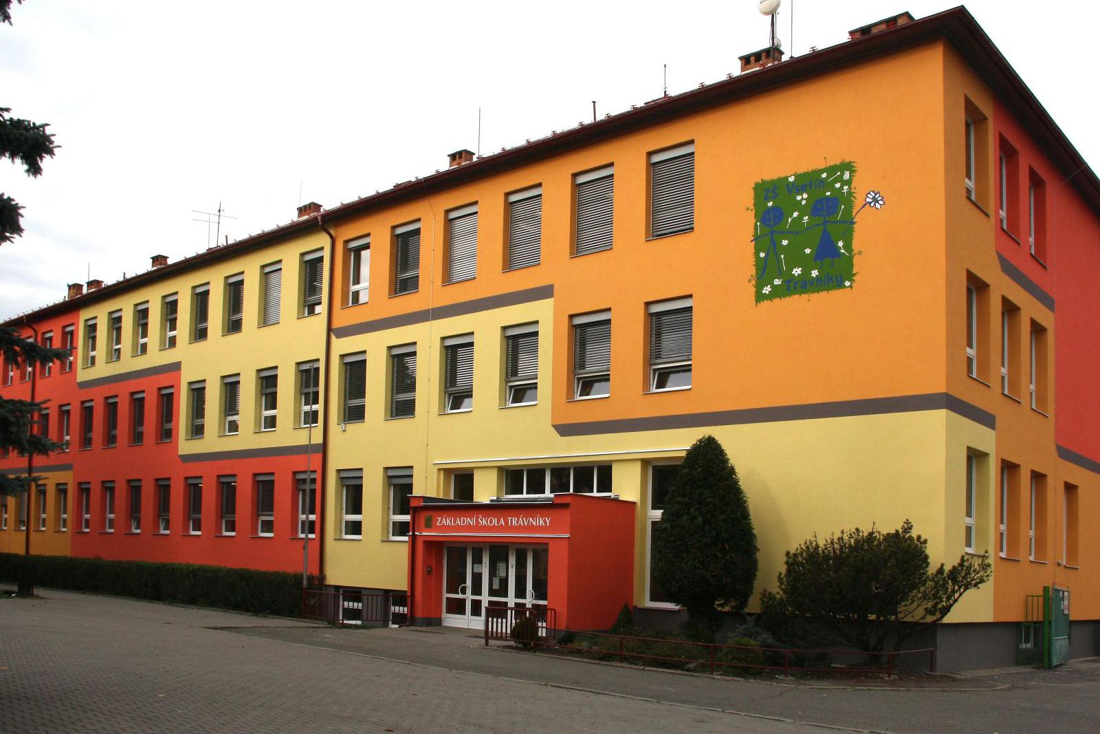 ZŠ Vsetín, Trávníky