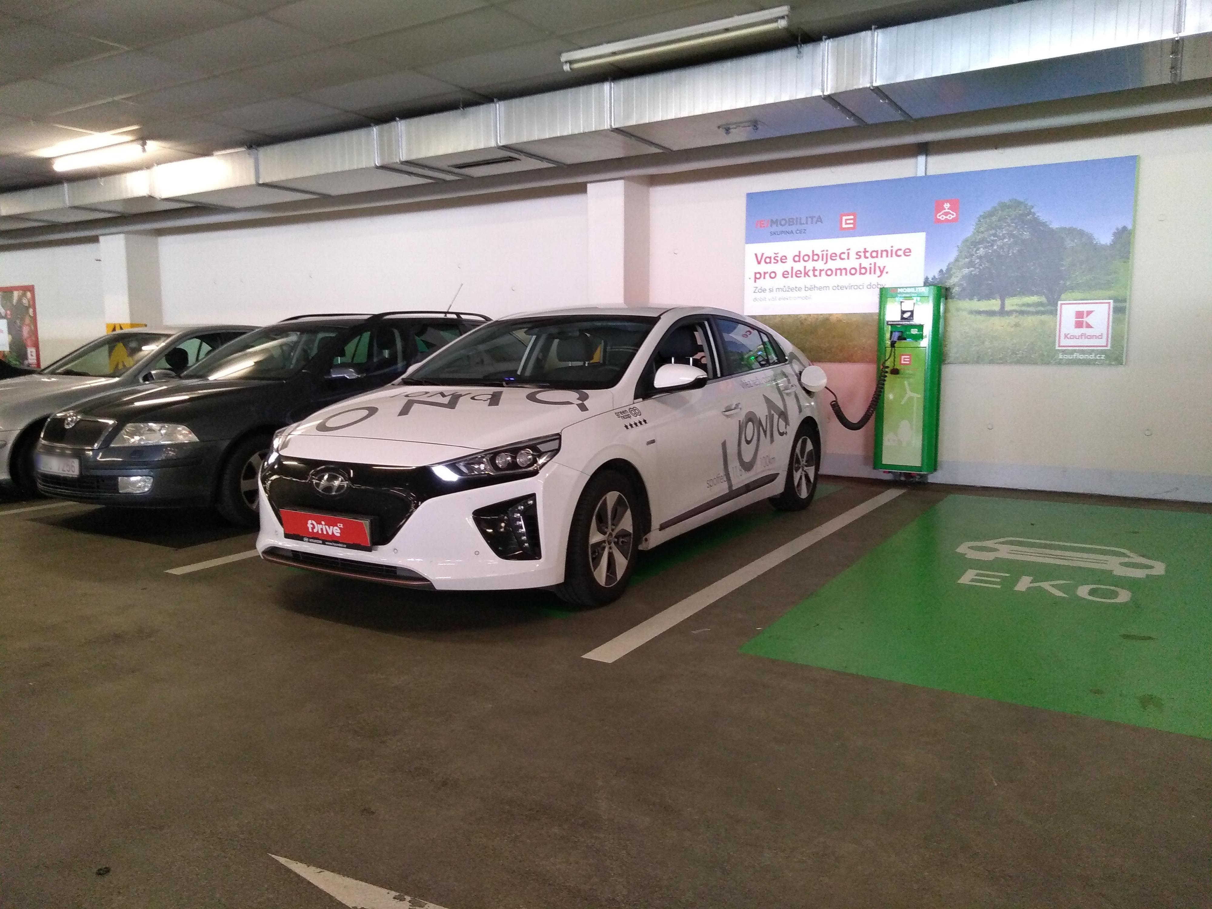 Nabíjecí stanice ČEZ