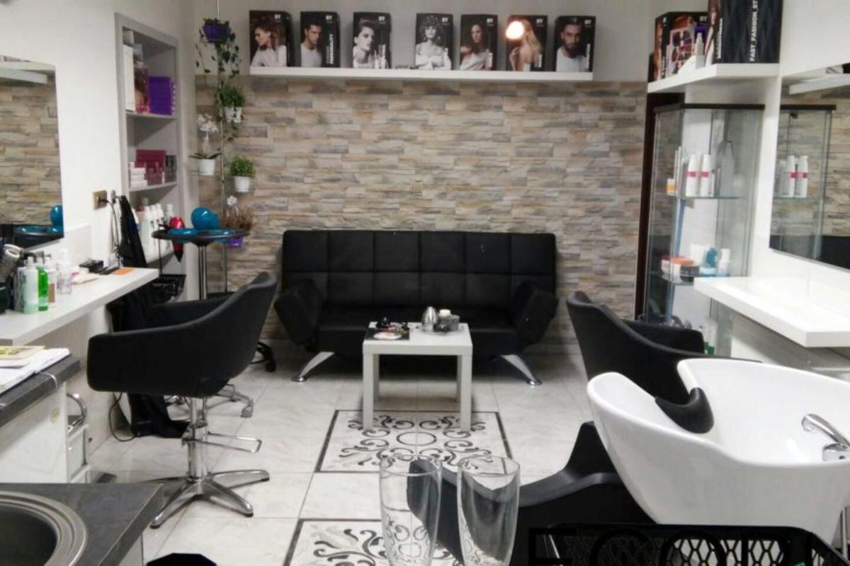 Eva Drtinová (Maršálková) - prodlužování vlasů