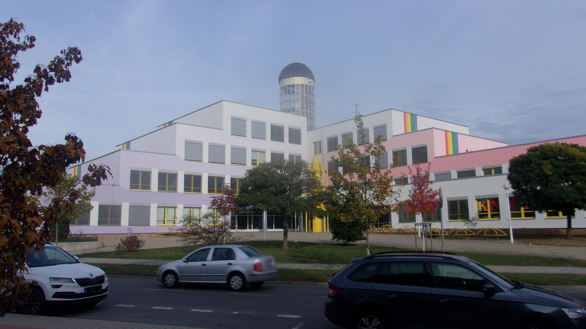 ZŠ a MŠ Mladá Boleslav, 17. listopadu foto 2