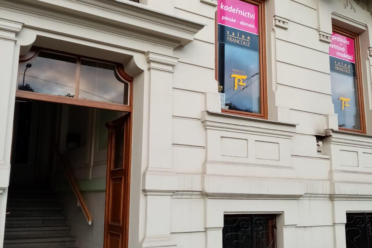 Kadeřnický Salon Francouz