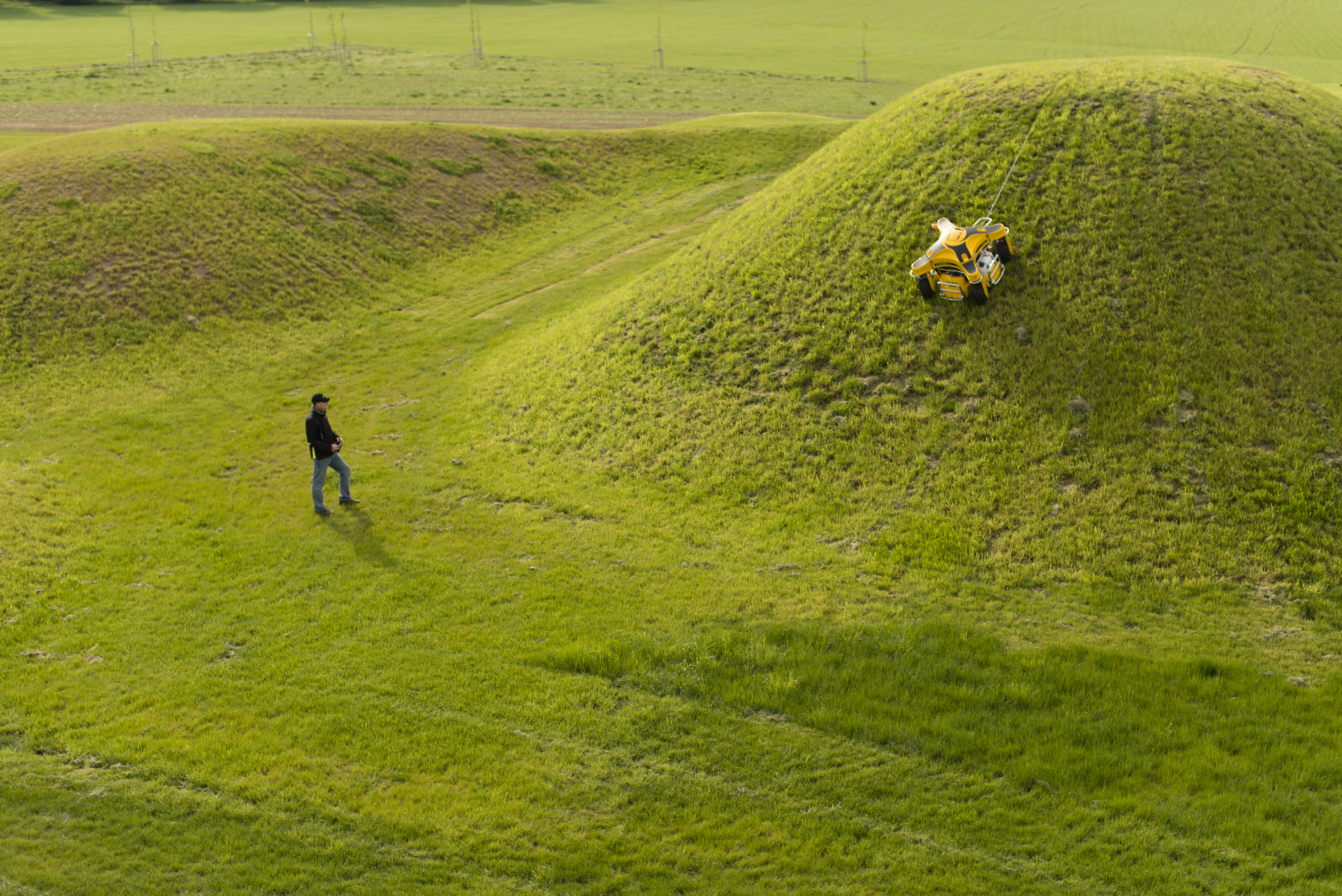 SPIDER - dálkově řízené svahové sekačky foto 3