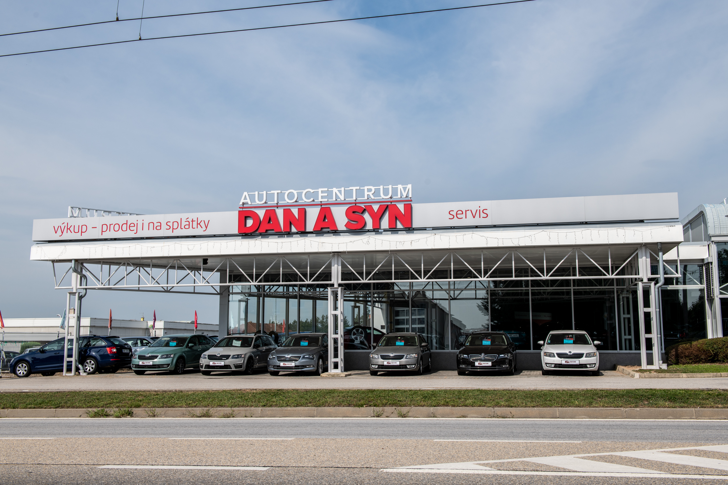 AUTOCENTRUM DAN A SYN foto 6