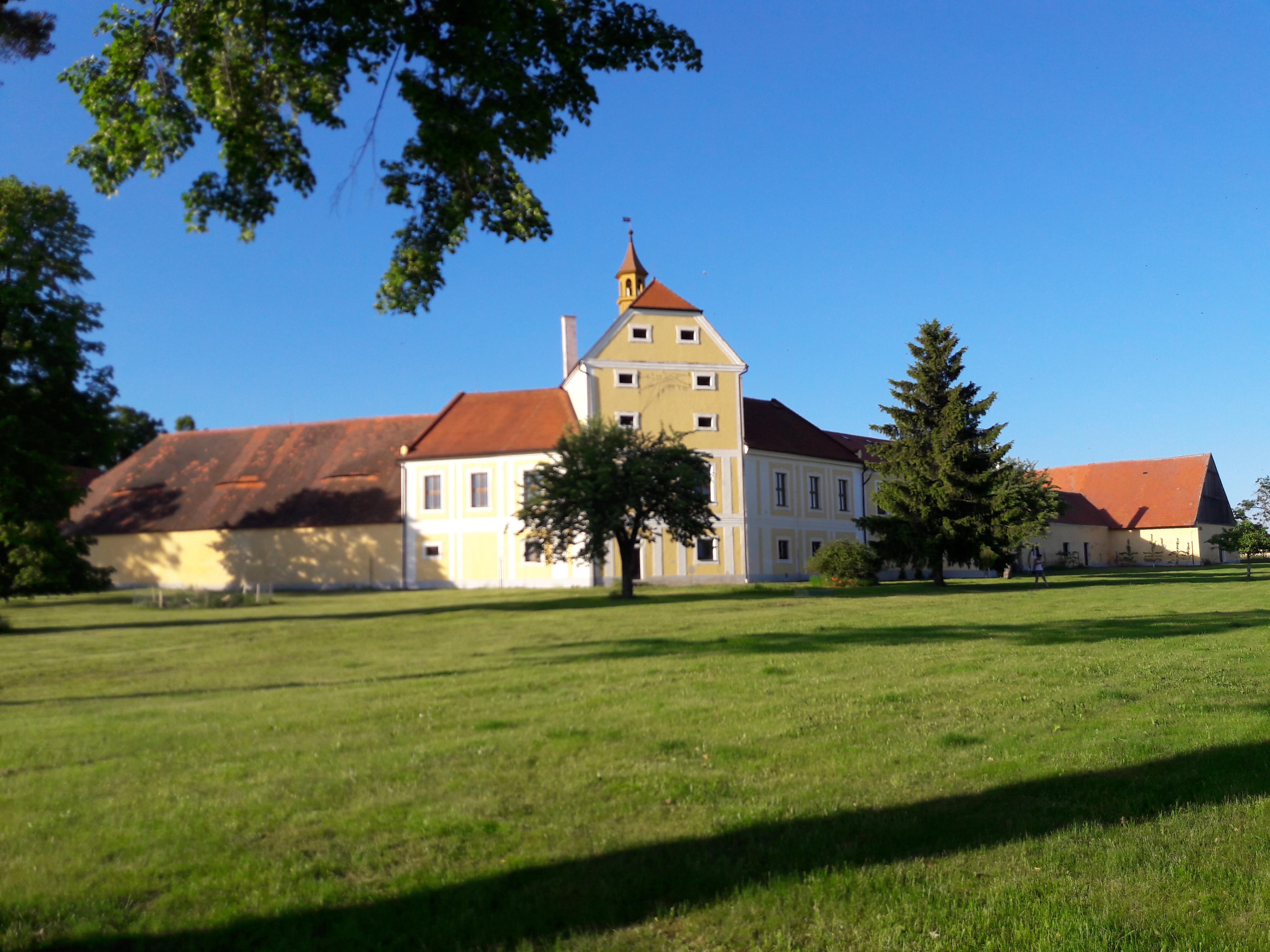 Dvůr Kalec, s.r.o. foto 5