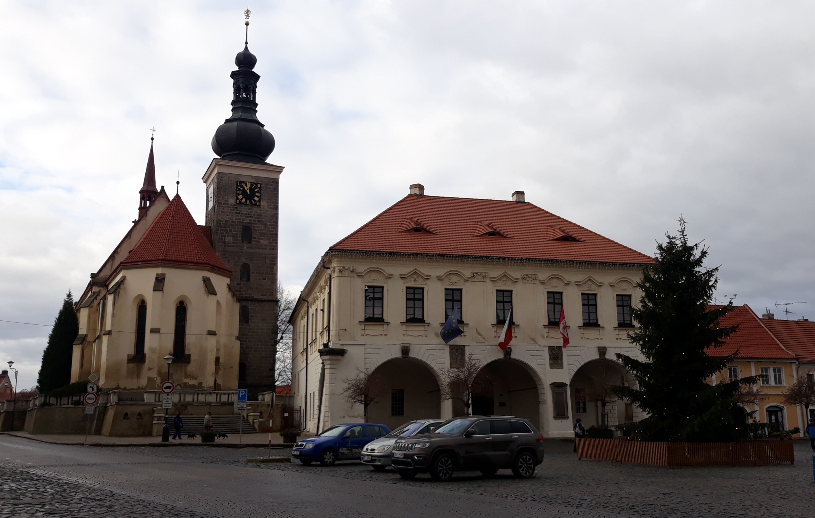 Velvary - městský úřad foto 4