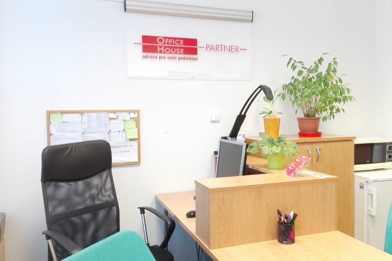 OFFICE HOUSE PARTNER