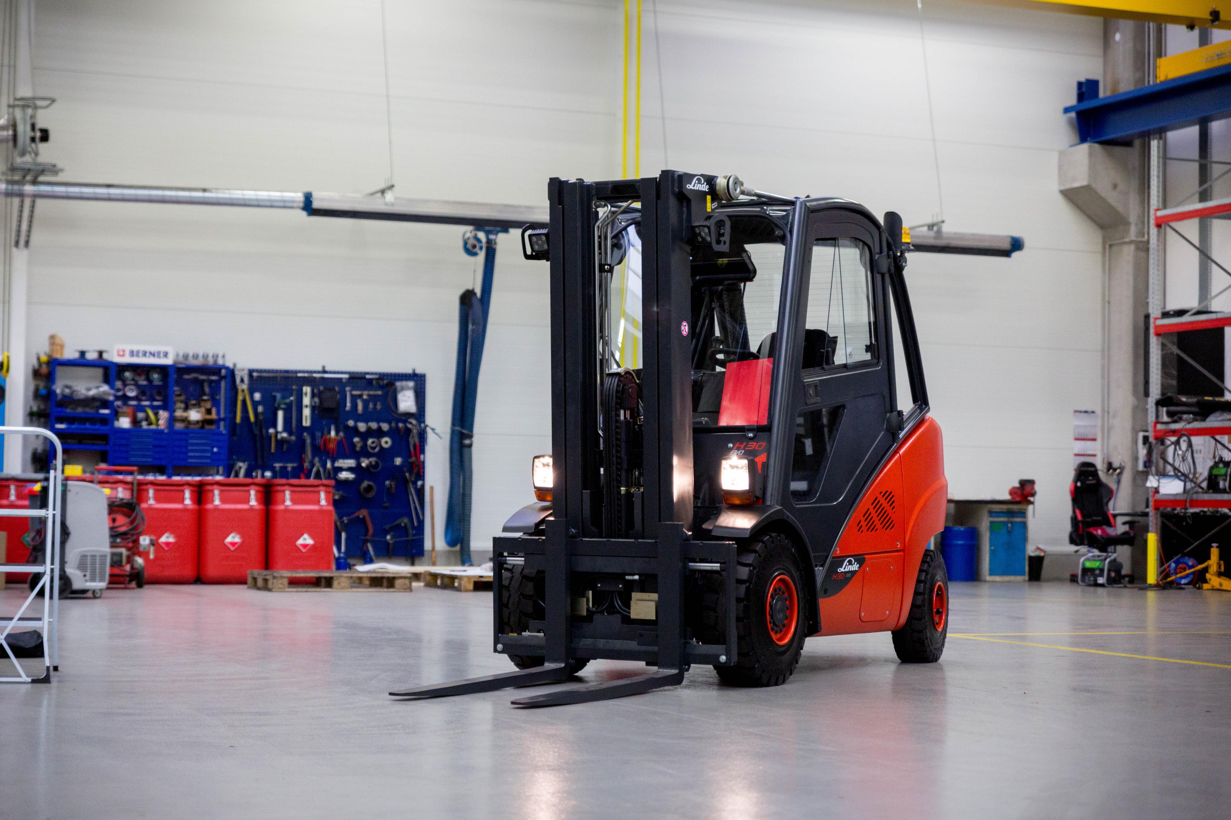 Linde Material Handling Česká republika s.r.o. foto 2