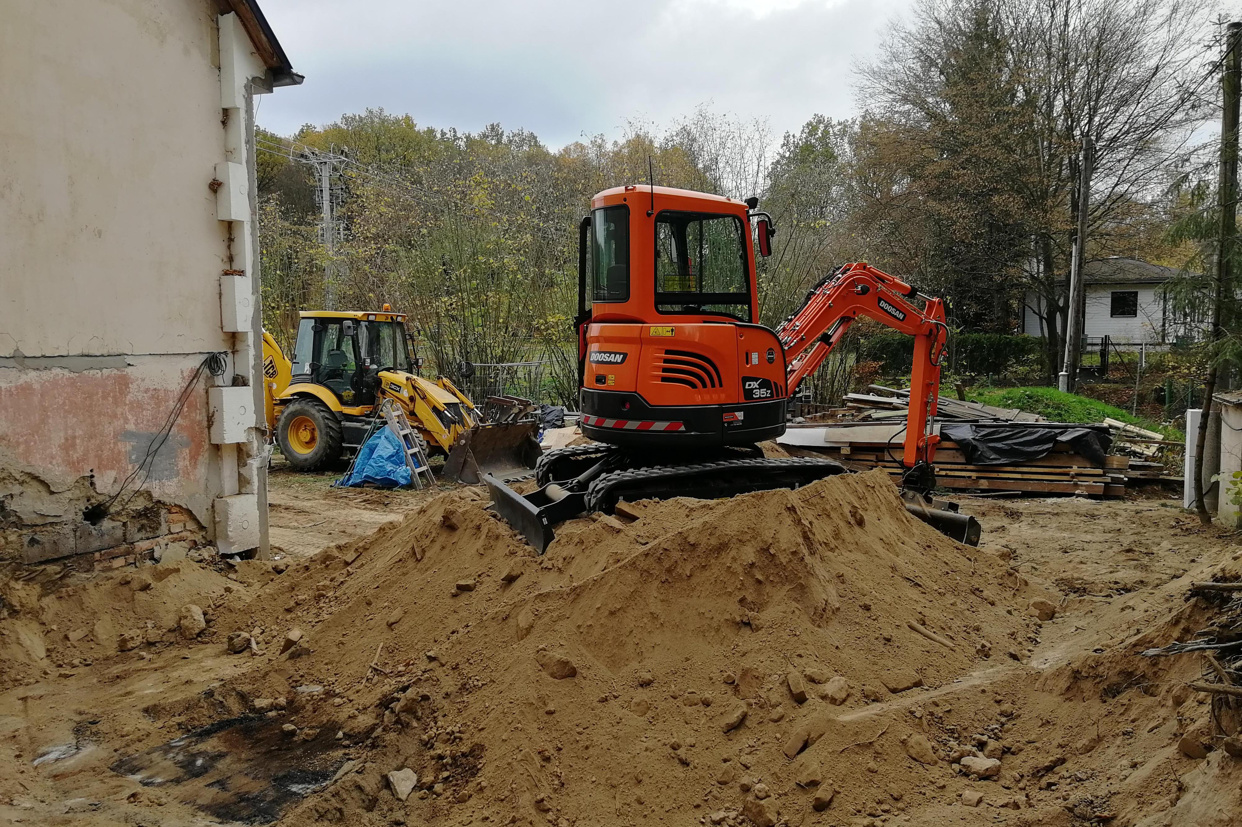 ZEMNÍ PRÁCE - Jaroslav Vosmík foto 1