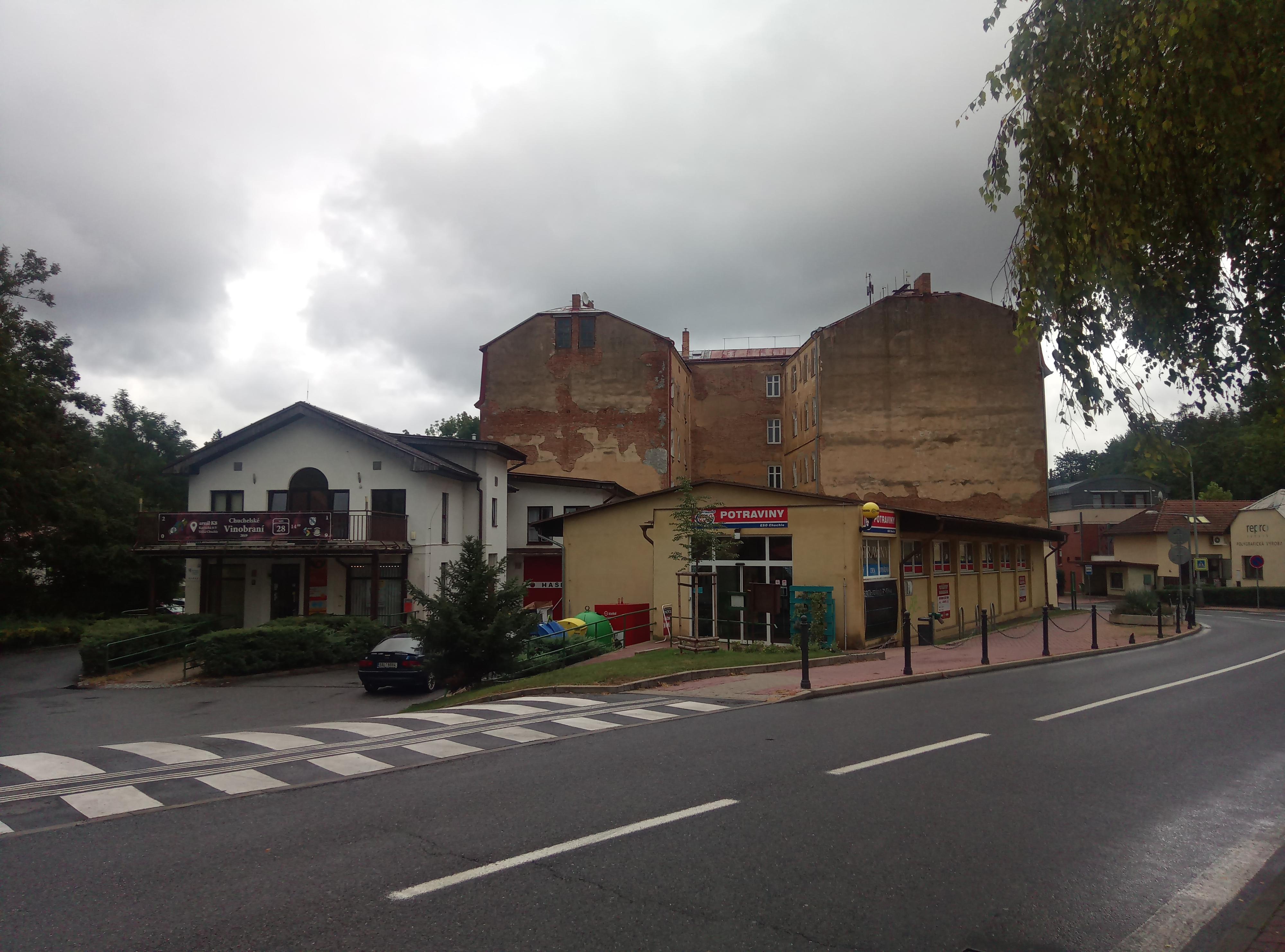 Městská knihovna v Praze - Velká Chuchle foto 2