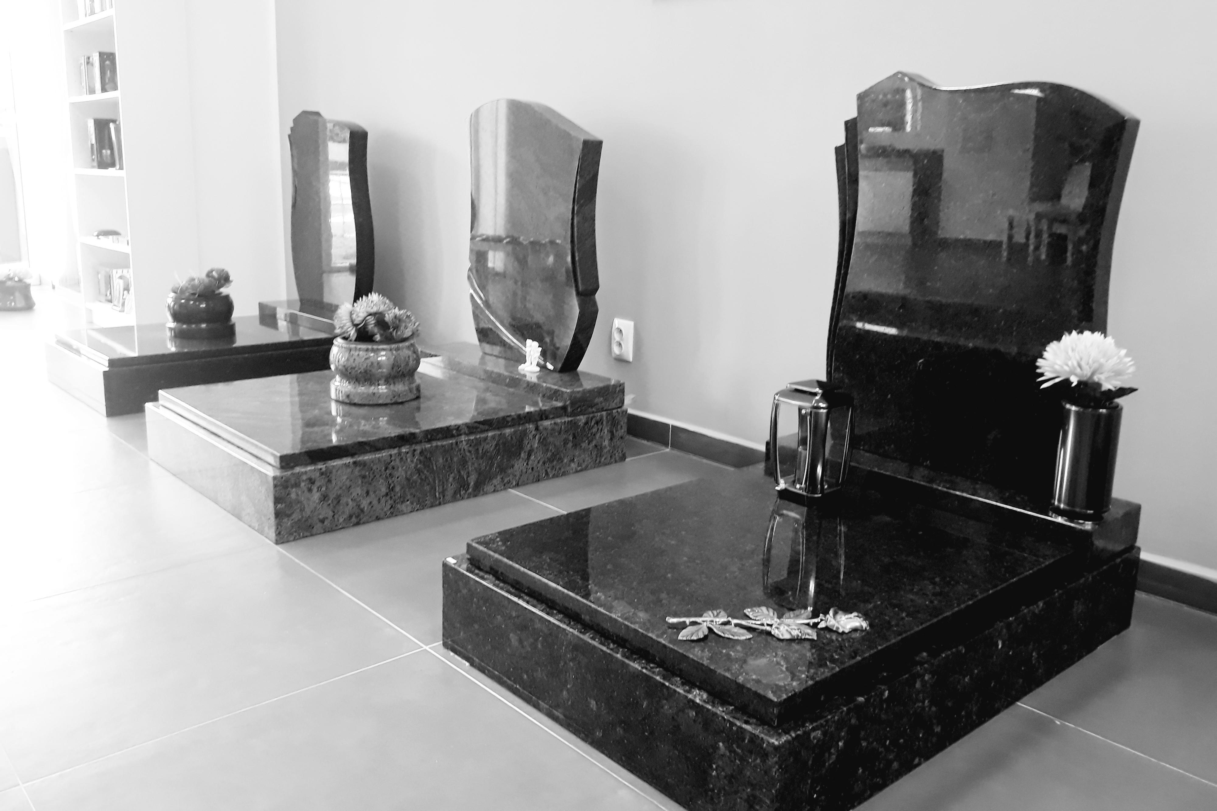 KAMENICTVÍ - BLUMSTAV