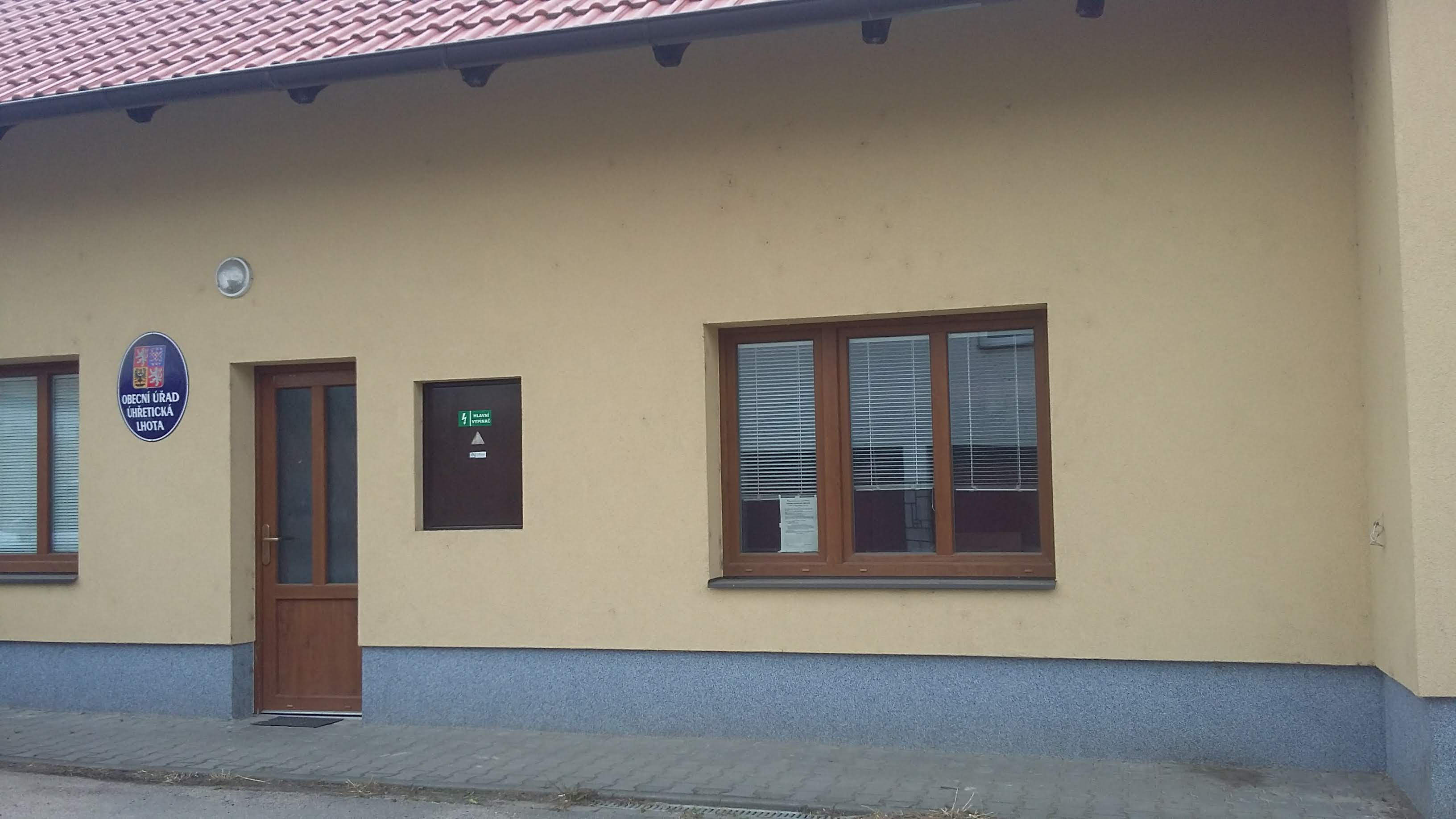 Úhřetická Lhota - obecní úřad