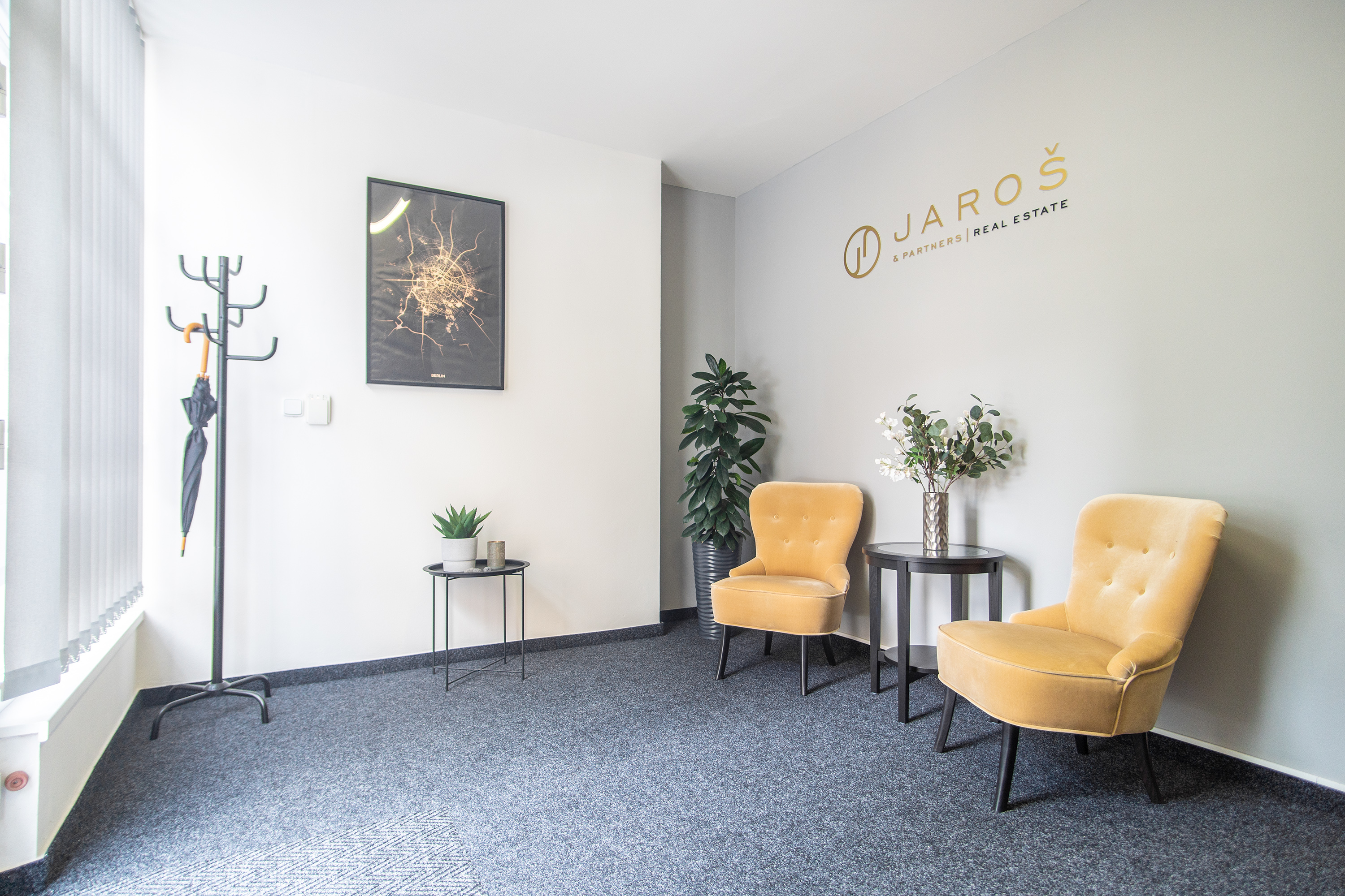 Jaroš & Partners Real Estate foto 5