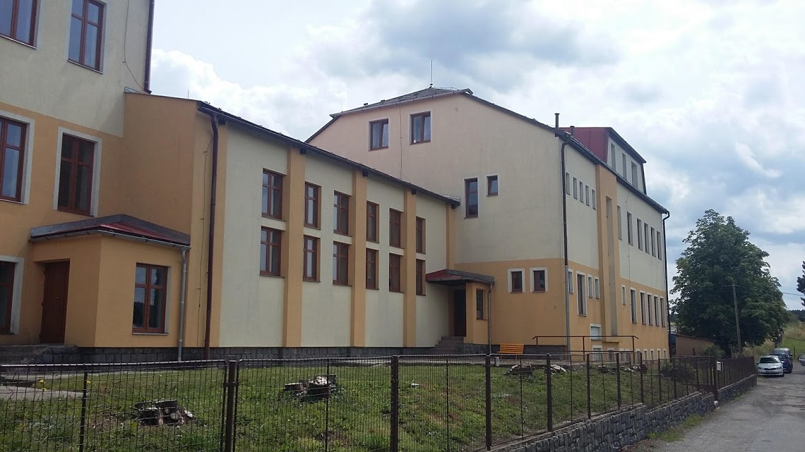 Základní škola Včelákov, okres Chrudim foto 2