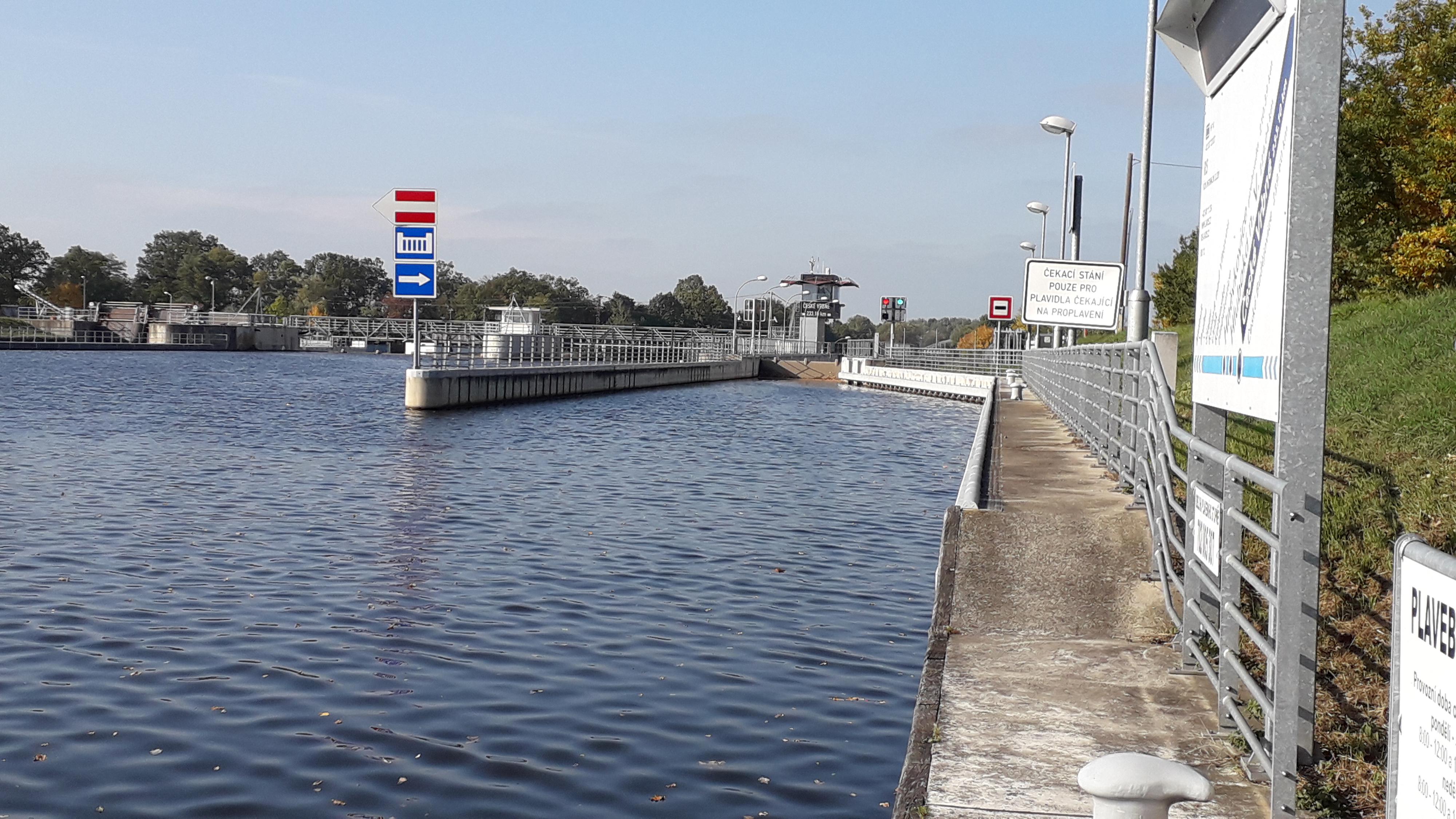 Plavební komora České Vrbné foto 2