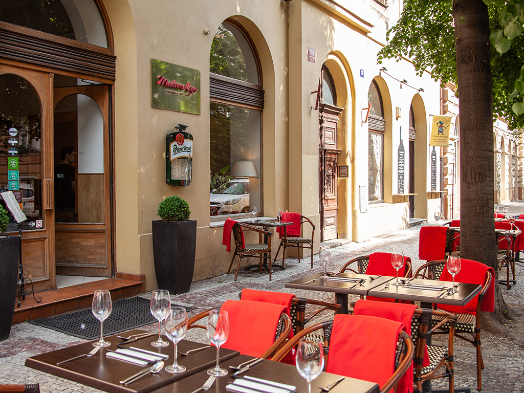 Madame Lyn Restaurant foto 3