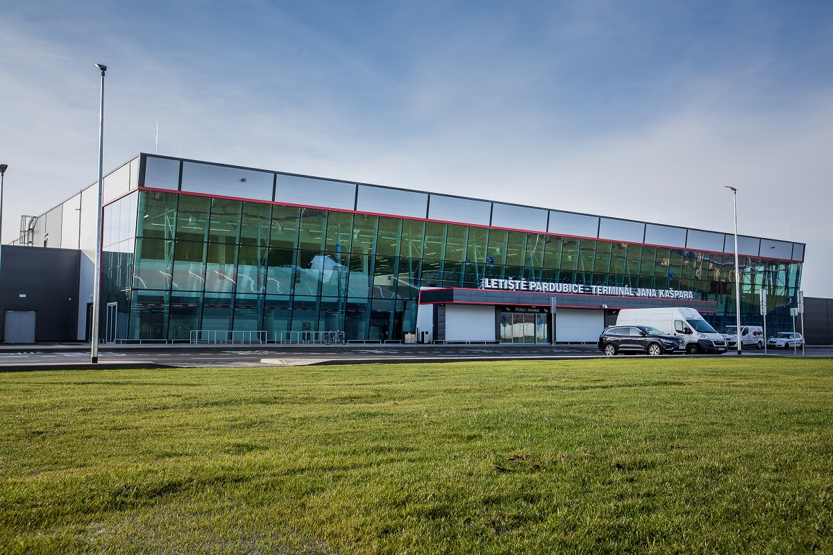 Letiště Pardubice - terminál Jana Kašpara foto 3