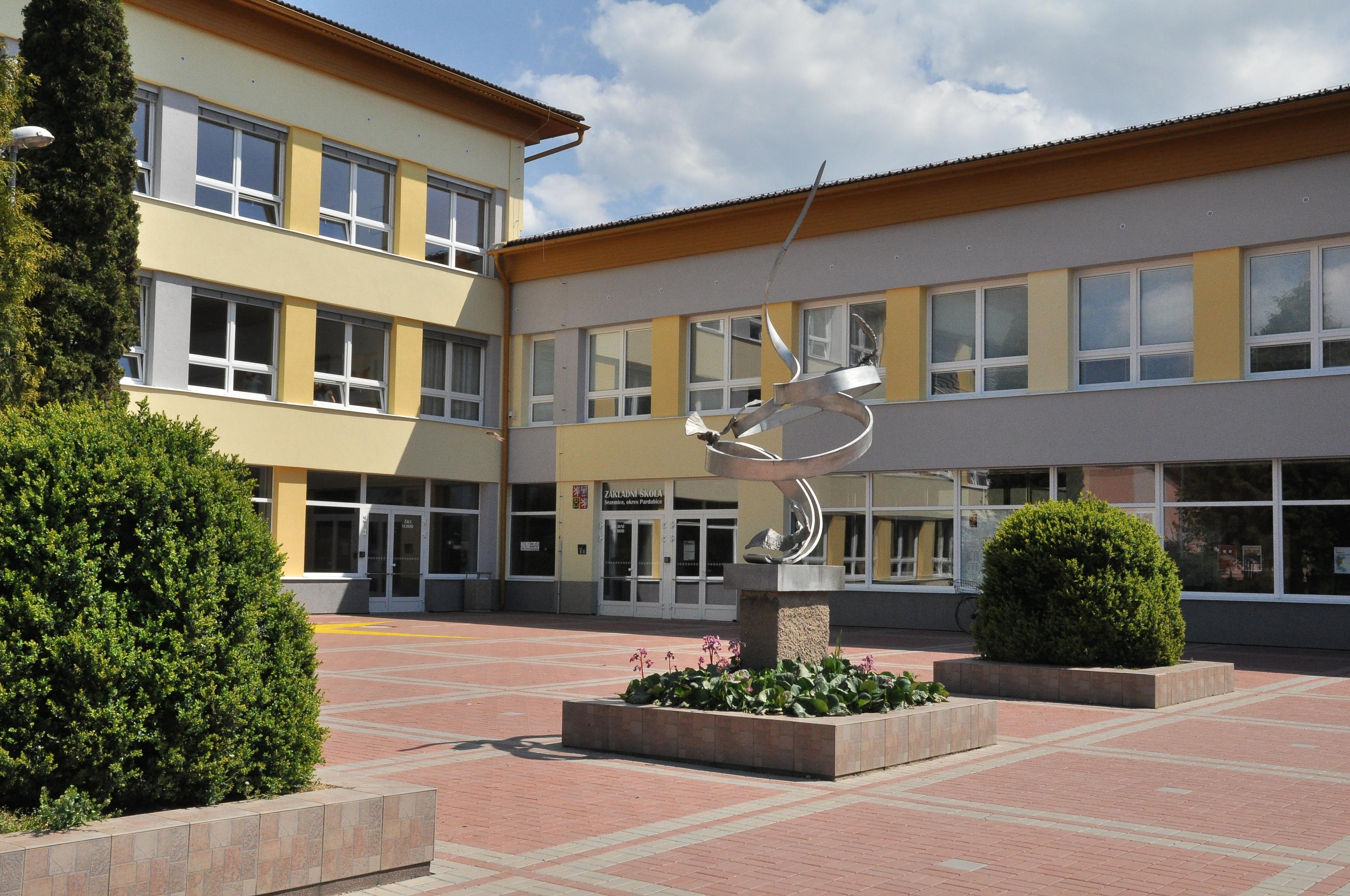 Základní škola Sezemice