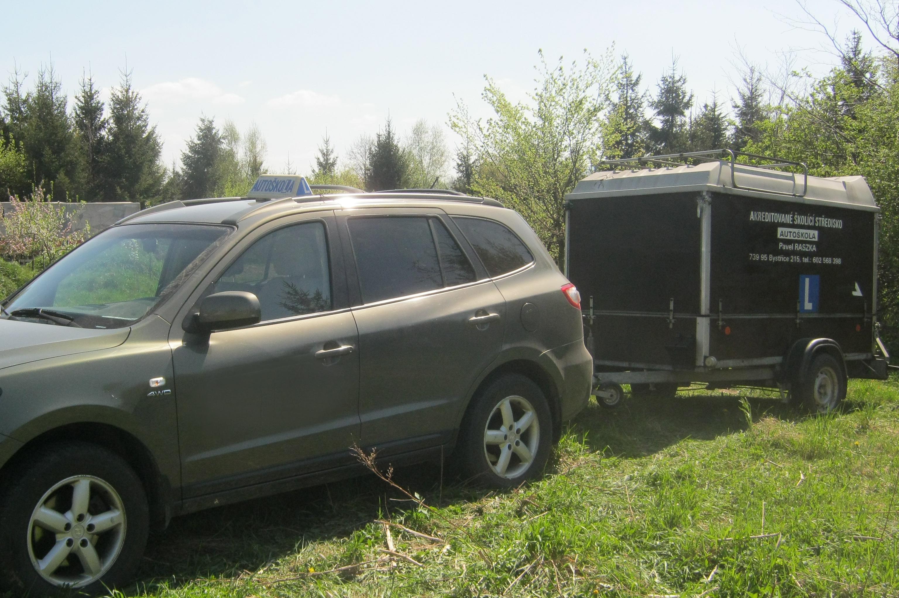 Autoškola a akreditované školicí středisko Raszka