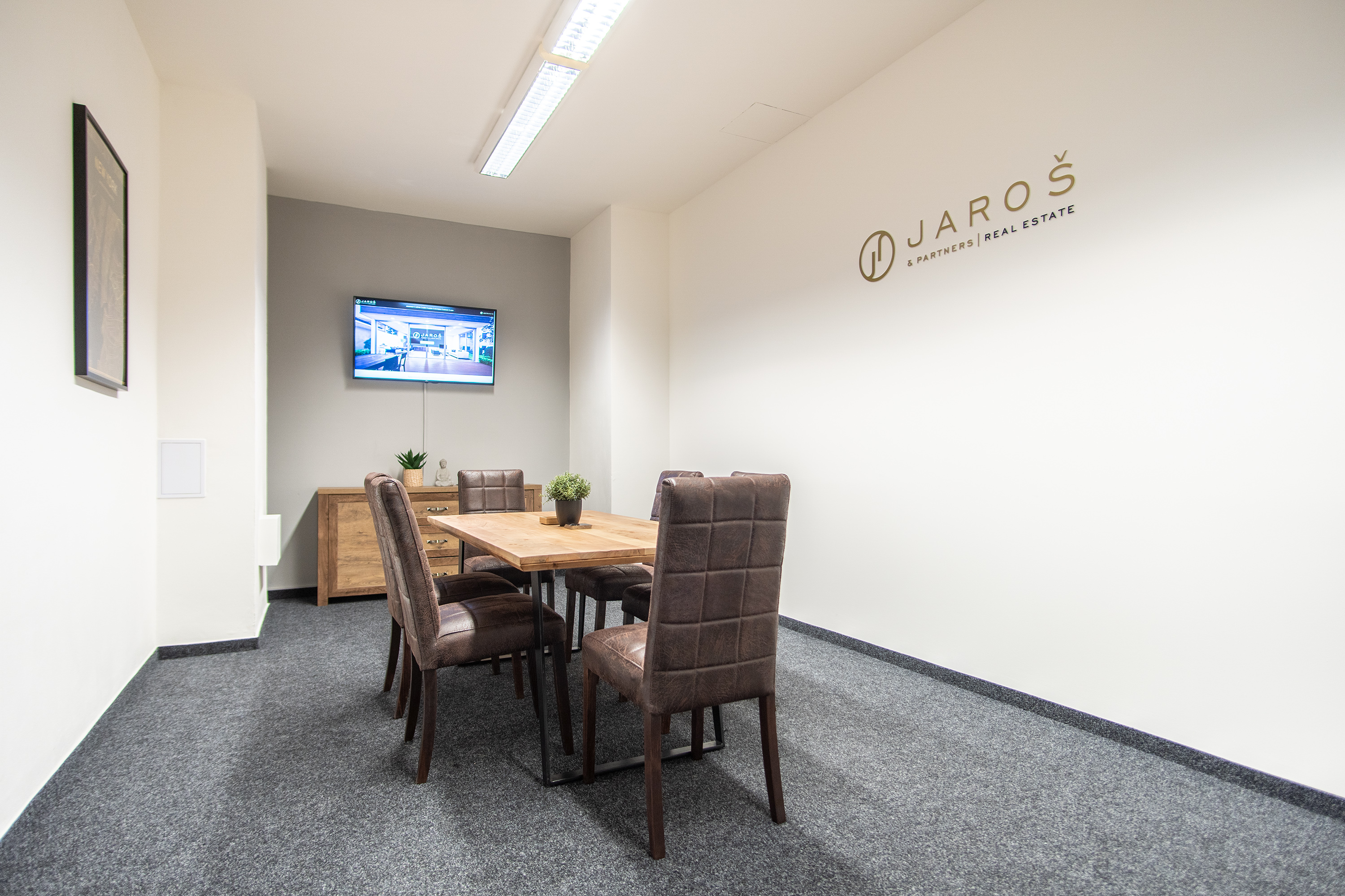 Jaroš & Partners Real Estate foto 2