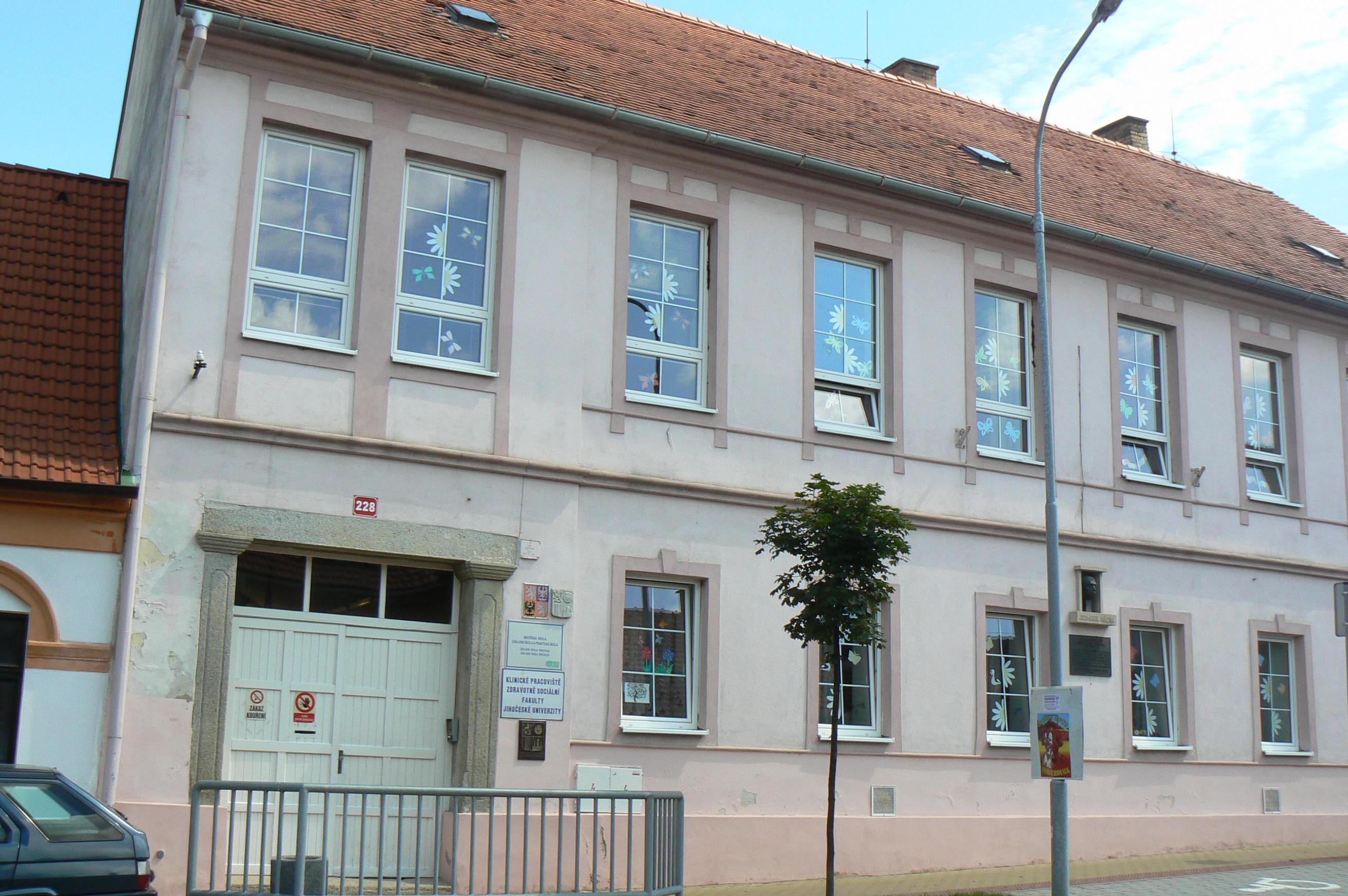 Mateřská škola, Základní škola a Praktická škola, Trhové Sviny, Nové Město 228