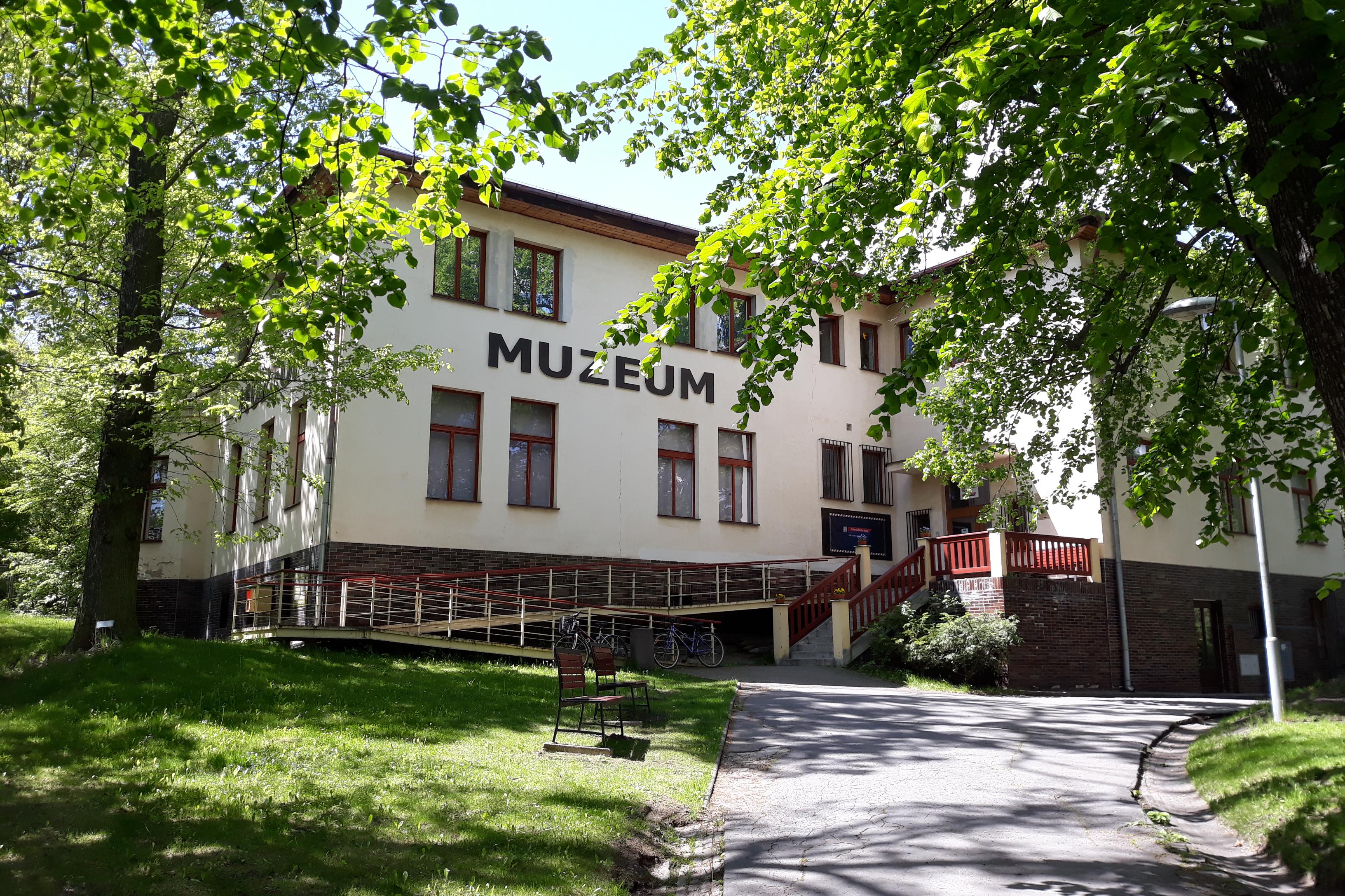 Sládečkovo vlastivědné muzeum v Kladně foto 2