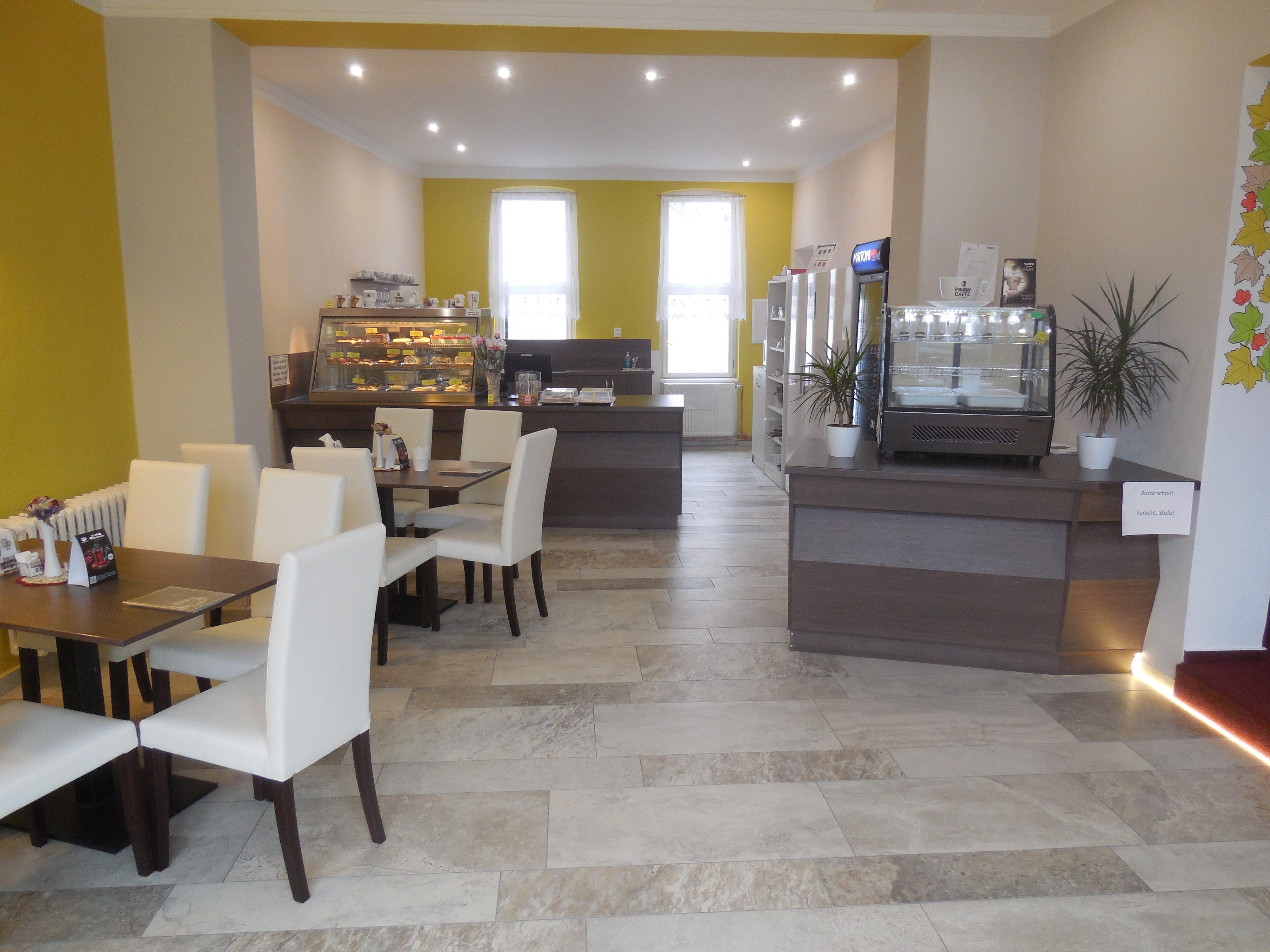 Rodinná cukrárna a kavárna Šarlotka foto 4