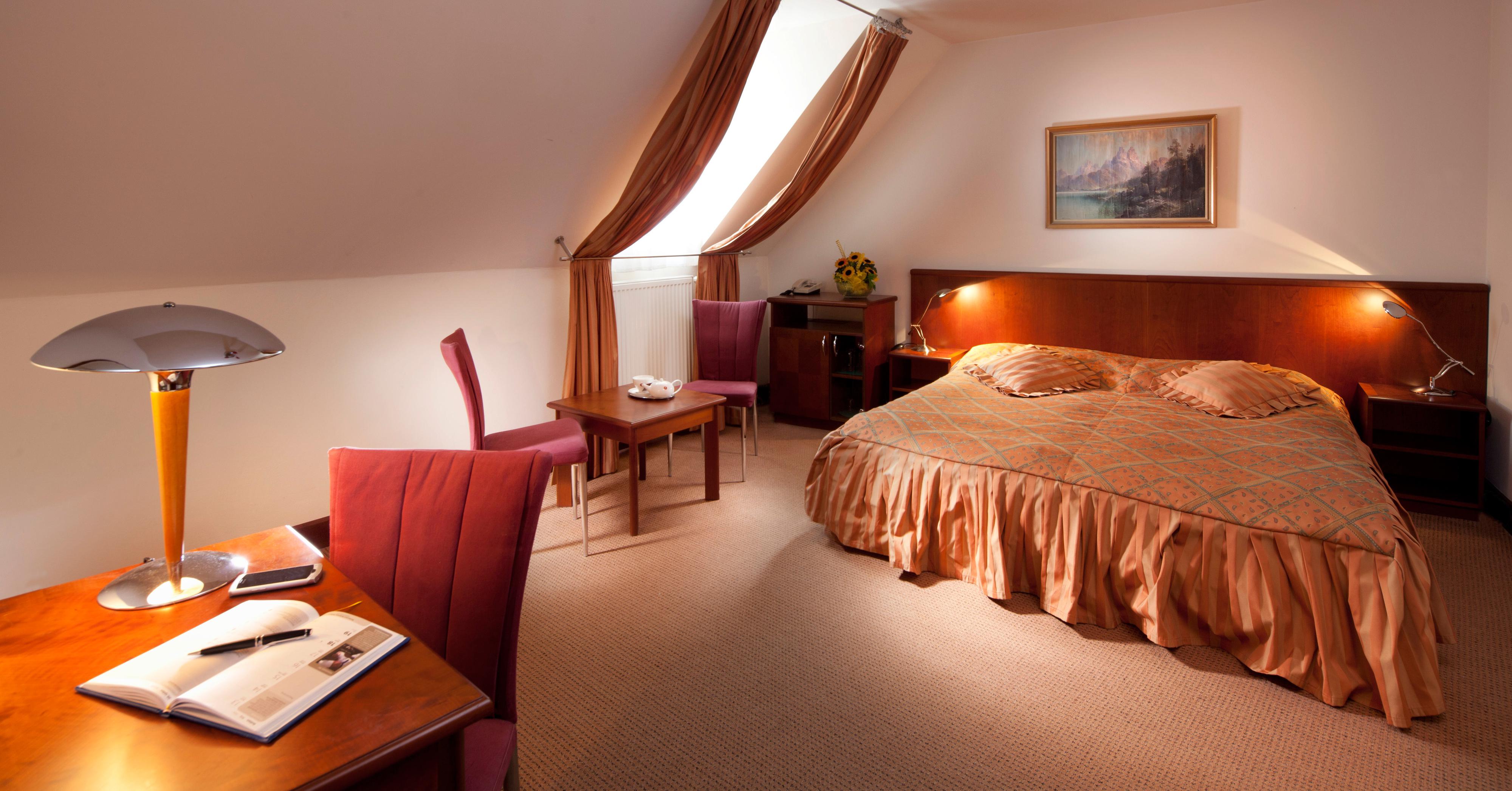 Hotel Concertino - Zlatá Husa foto 3