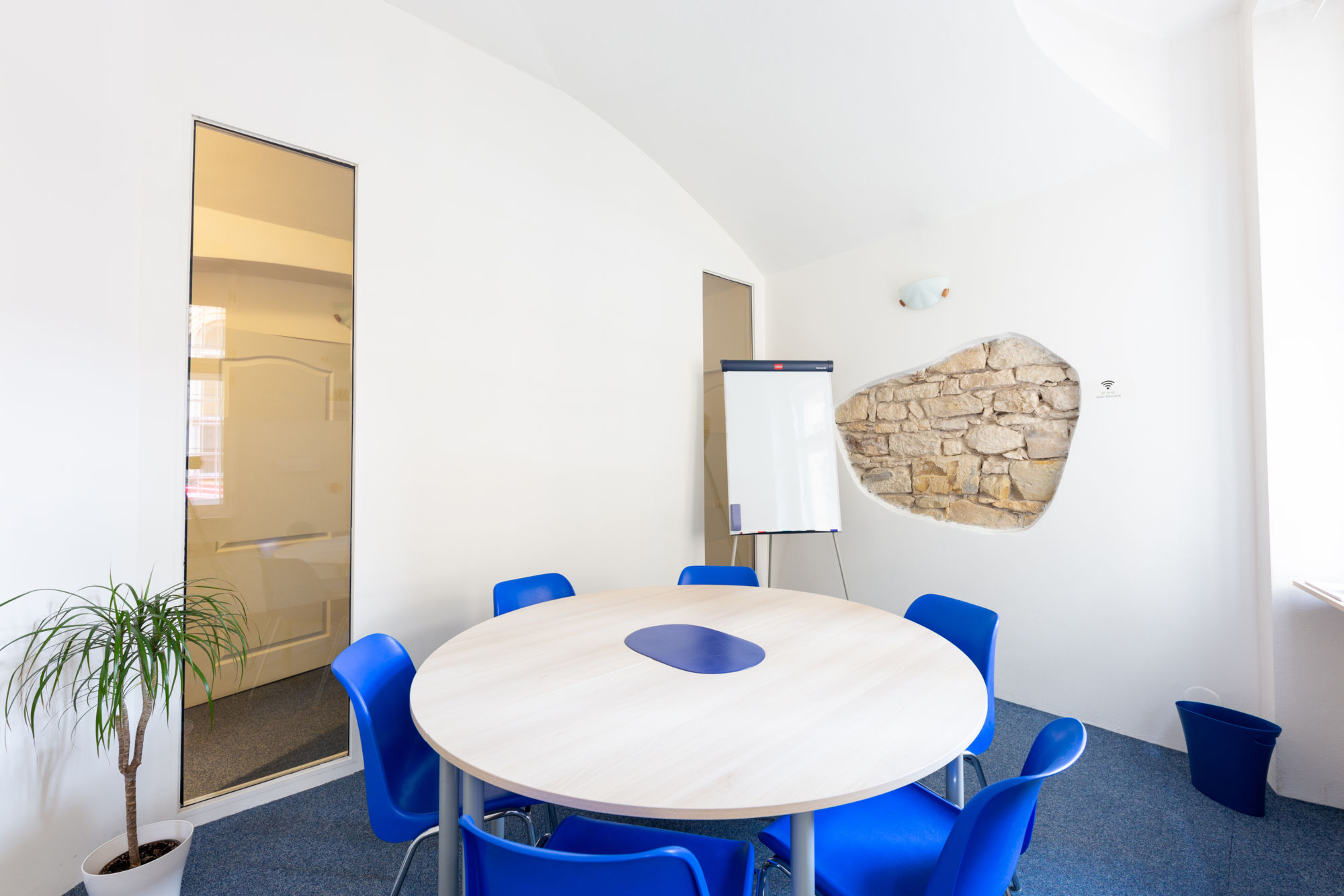 Pronájem Klimentská, s.r.o. foto 3